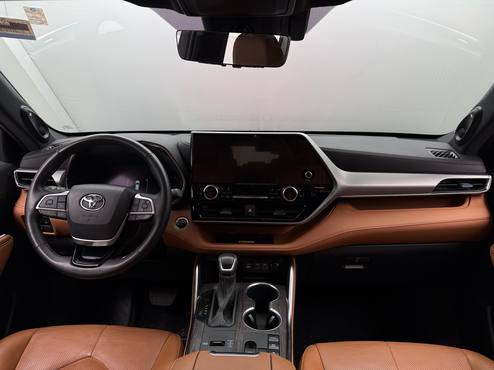 Thumbnail: 2024 Toyota Highlander - 2