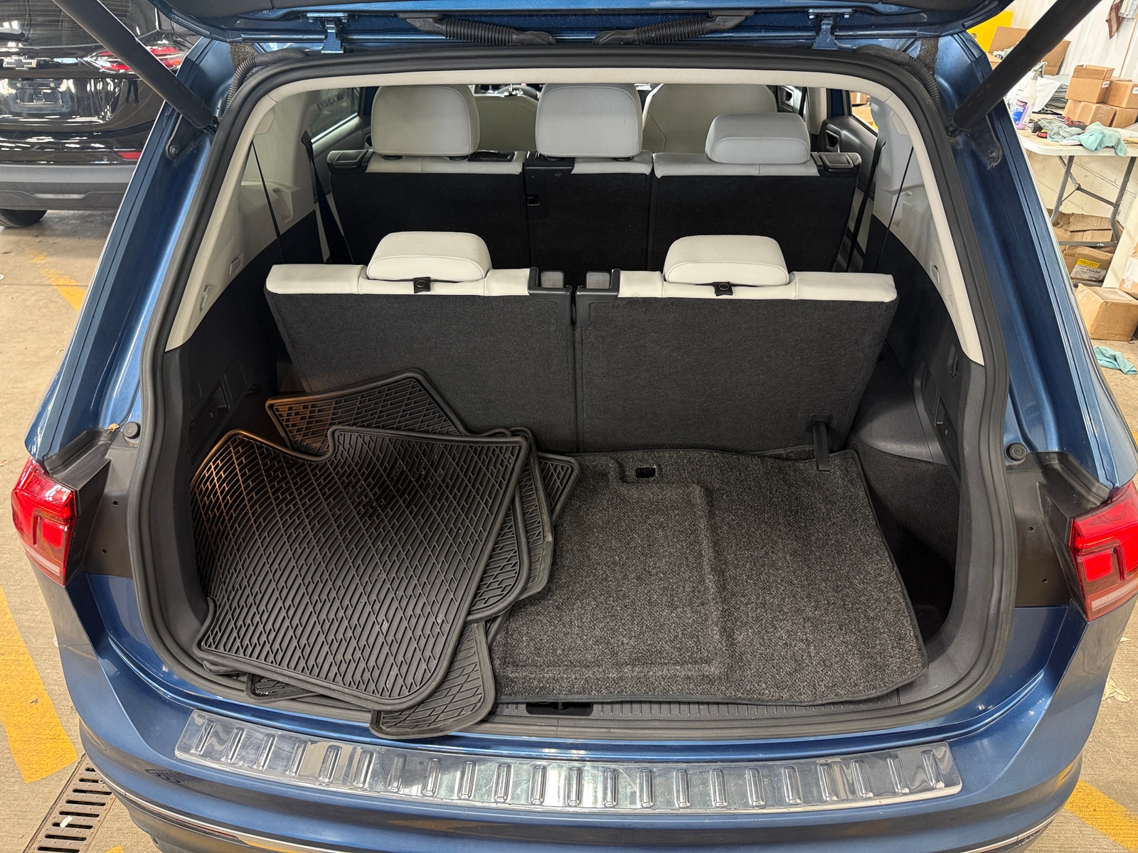 Thumbnail: 2020 Volkswagen Tiguan - 6