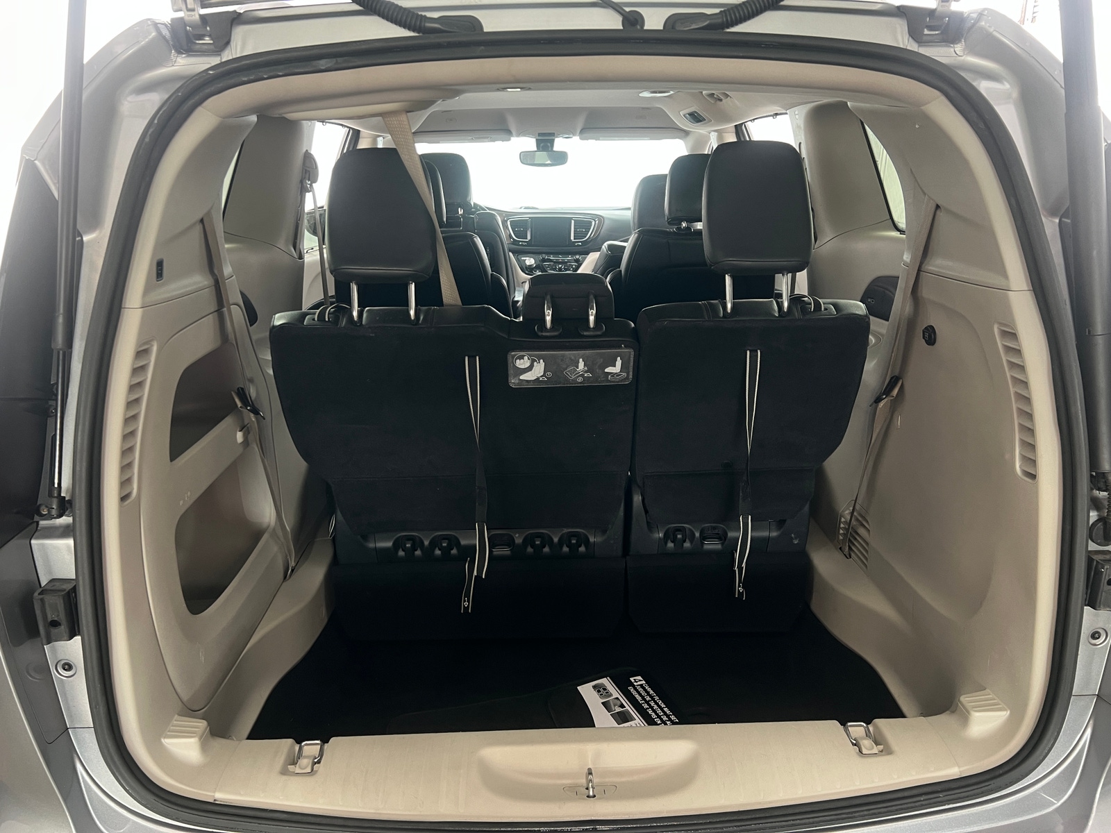 Thumbnail: 2018 Chrysler Pacifica - 6