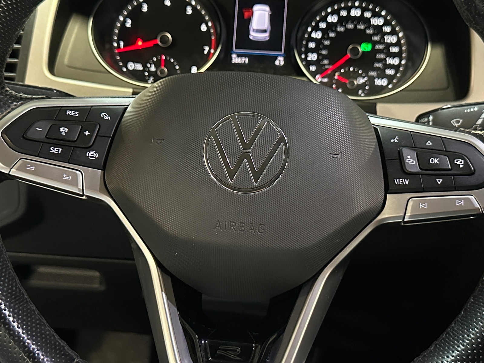 Thumbnail: 2021 Volkswagen Atlas - 4