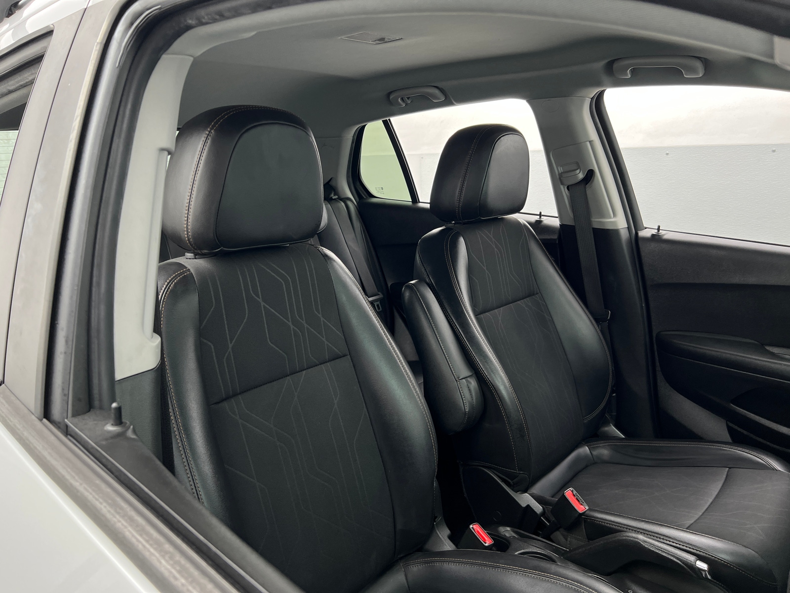 Thumbnail: 2021 Chevrolet Trax - 2