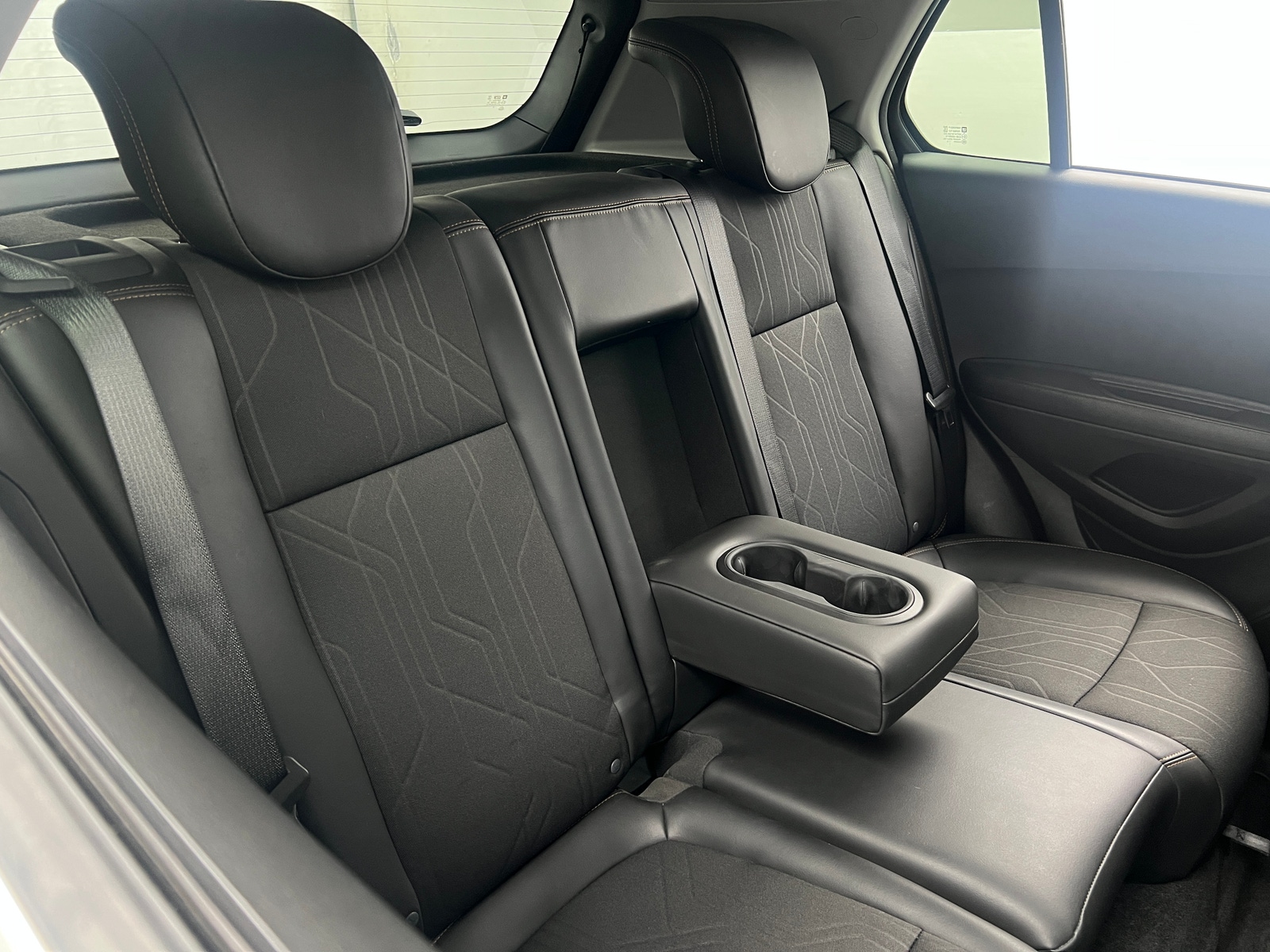 Thumbnail: 2022 Chevrolet Trax - 6