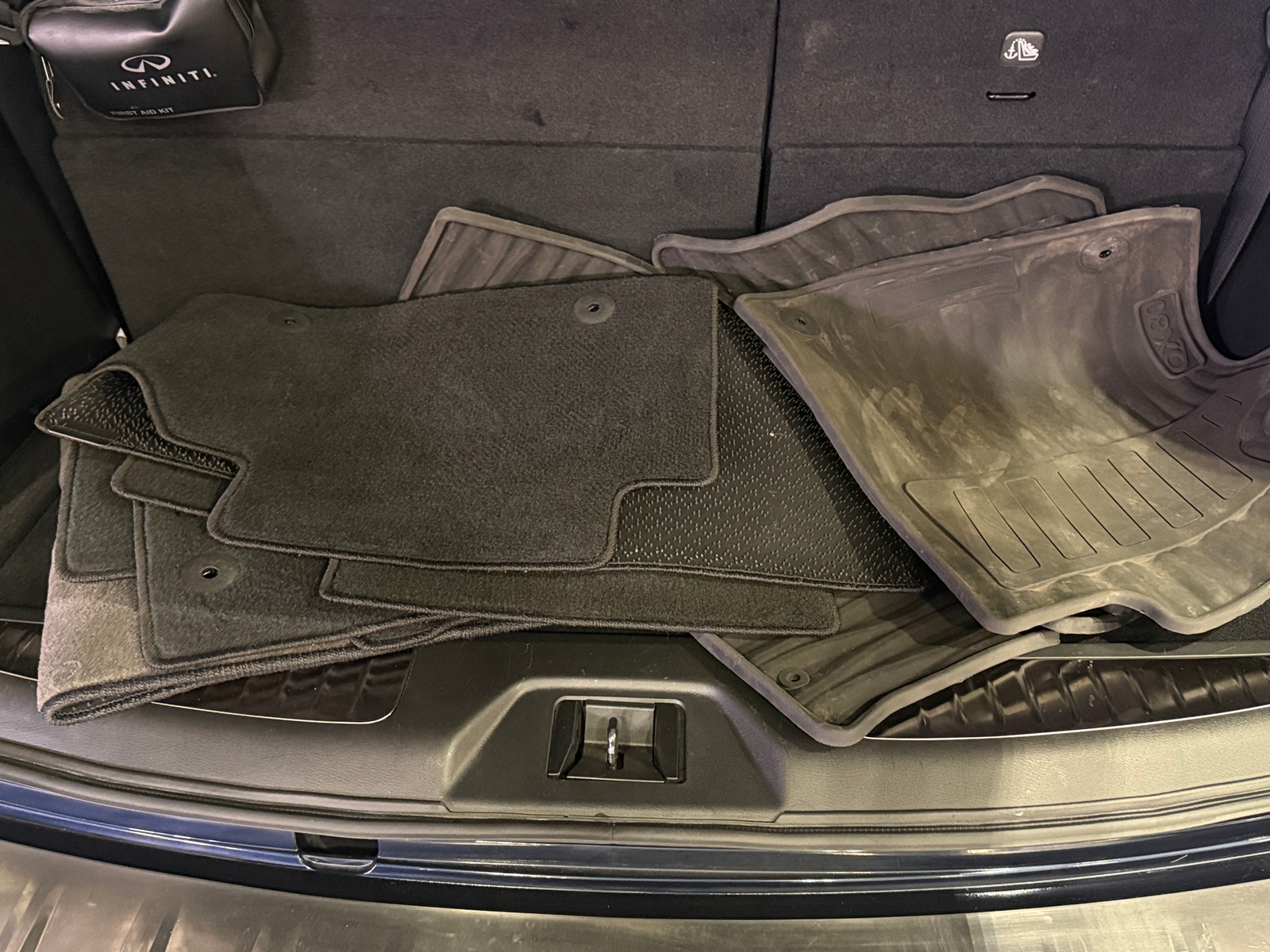 Thumbnail: 2024 INFINITI QX80 - 6