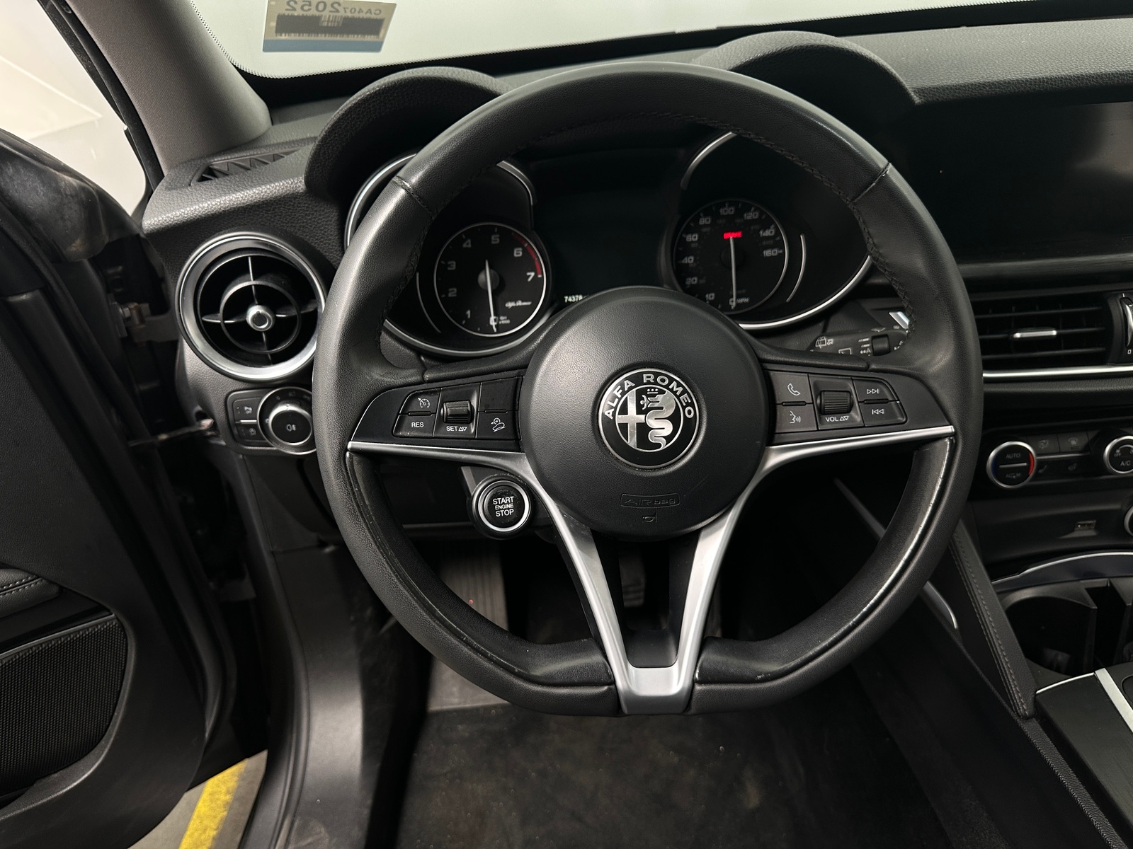 Thumbnail: 2018 Alfa Romeo Stelvio - 4