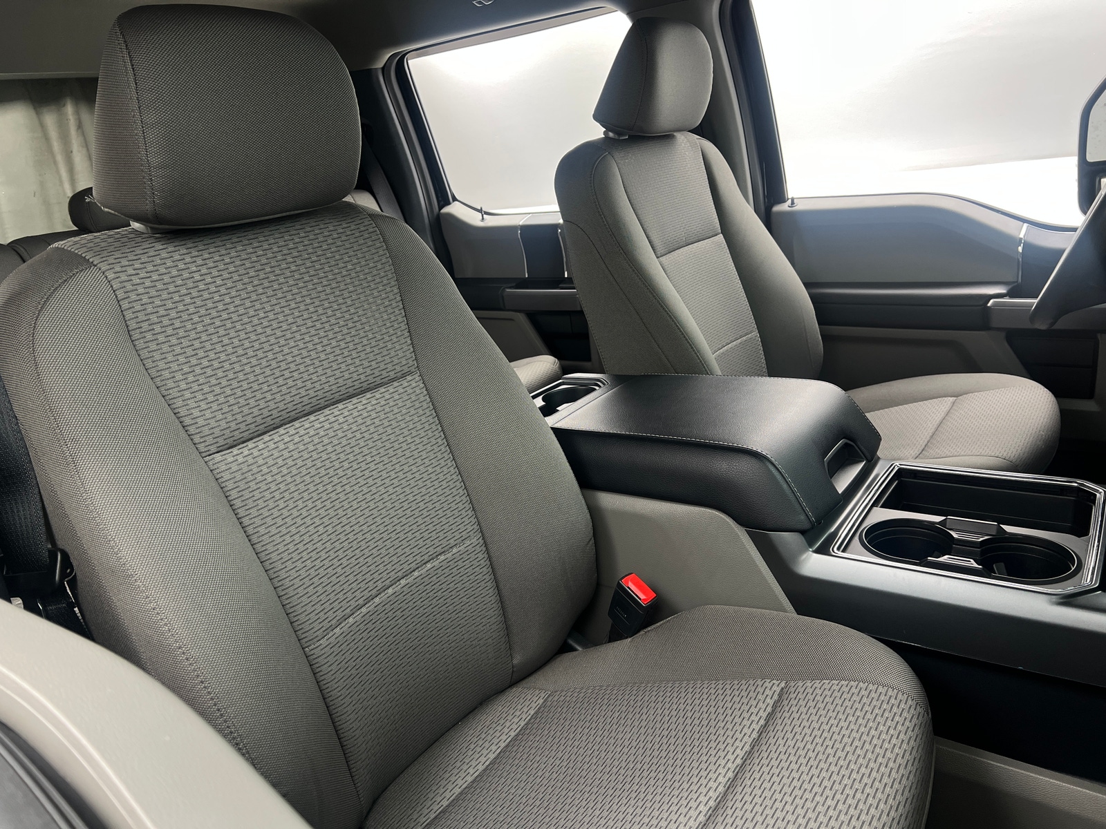 Thumbnail: 2022 Ford Econoline - 2