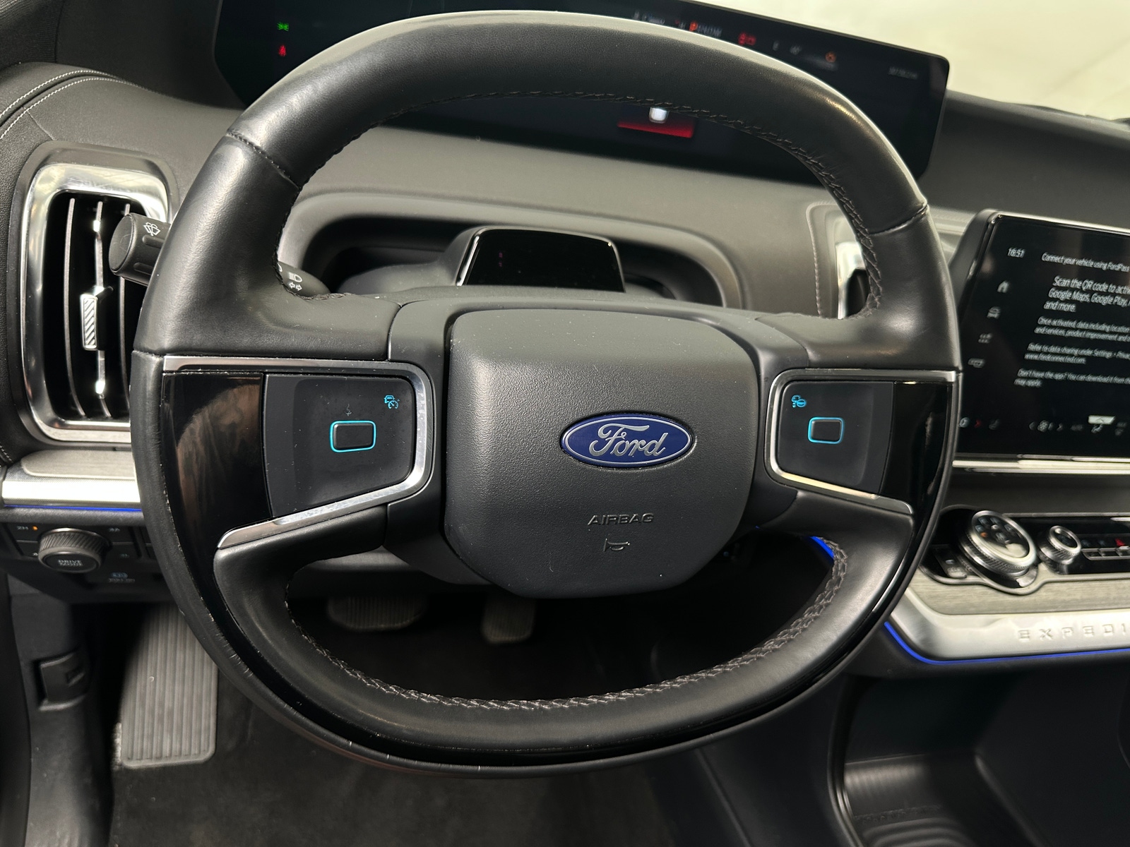 Thumbnail: 2025 Ford Expedition - 4