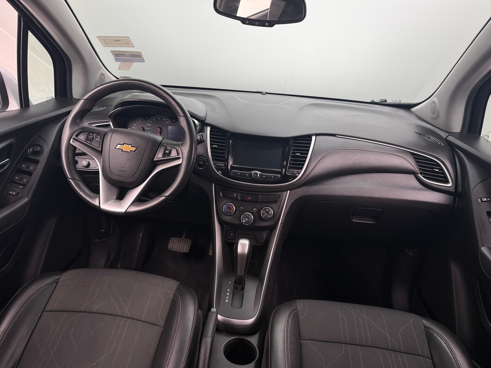 Thumbnail: 2017 Chevrolet Trax - 3