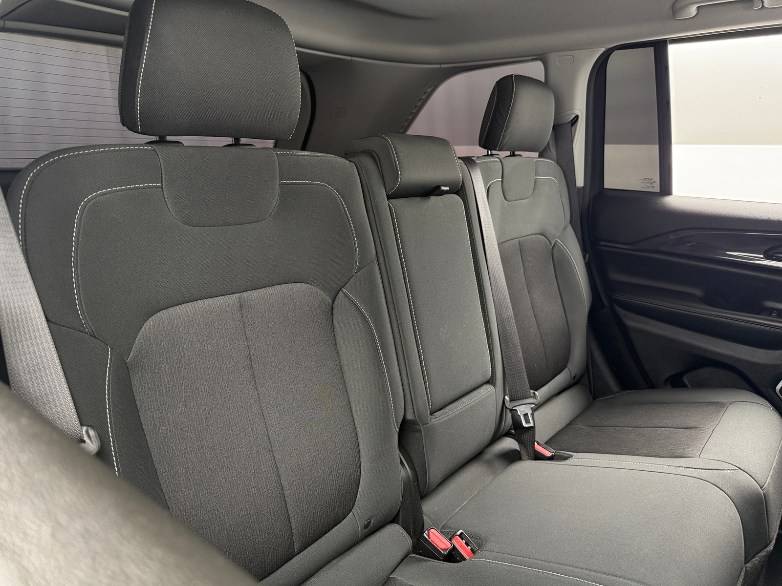 Thumbnail: 2022 Jeep Grand Cherokee - 6