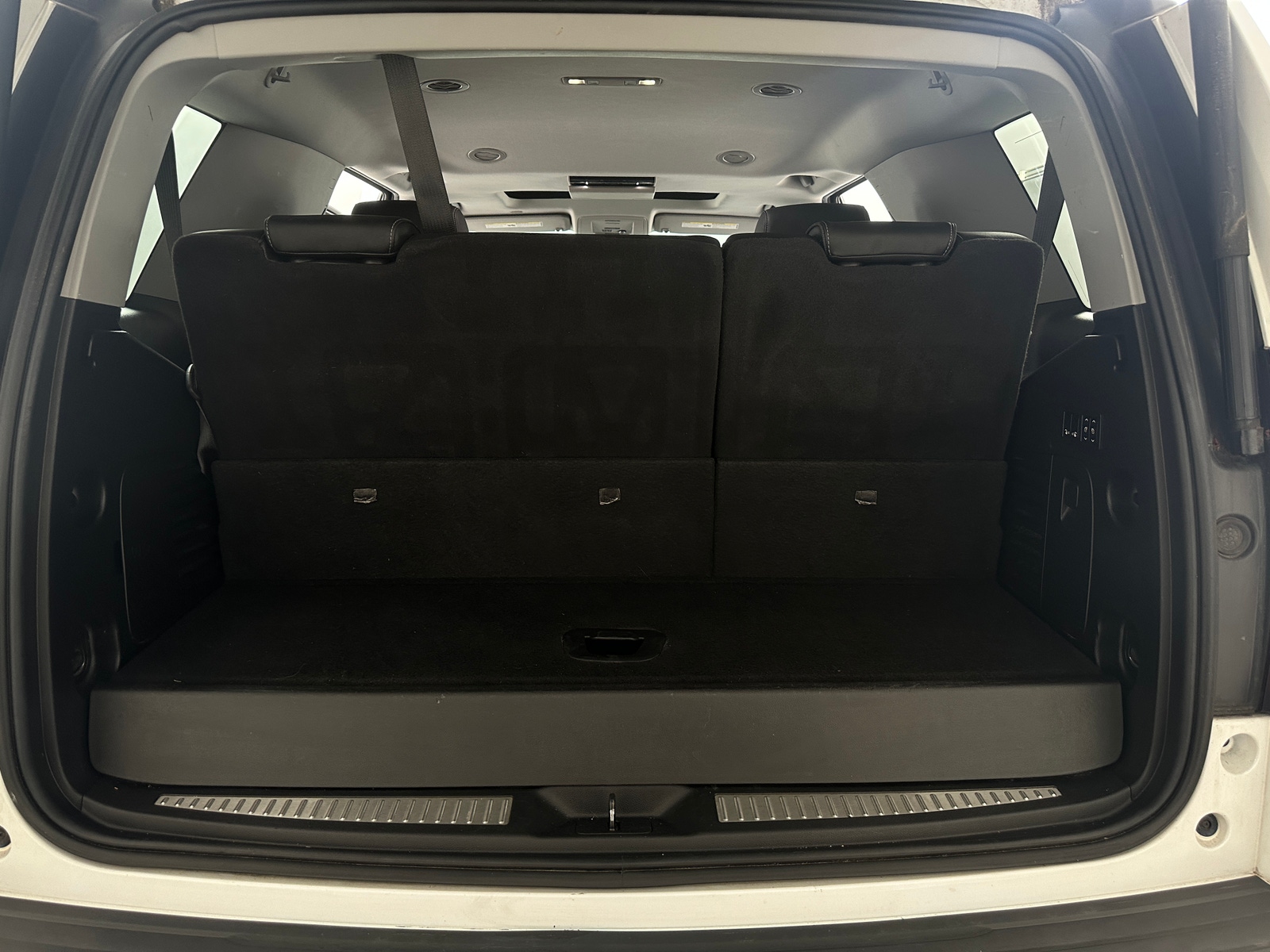 Thumbnail: 2020 Chevrolet Tahoe - 6