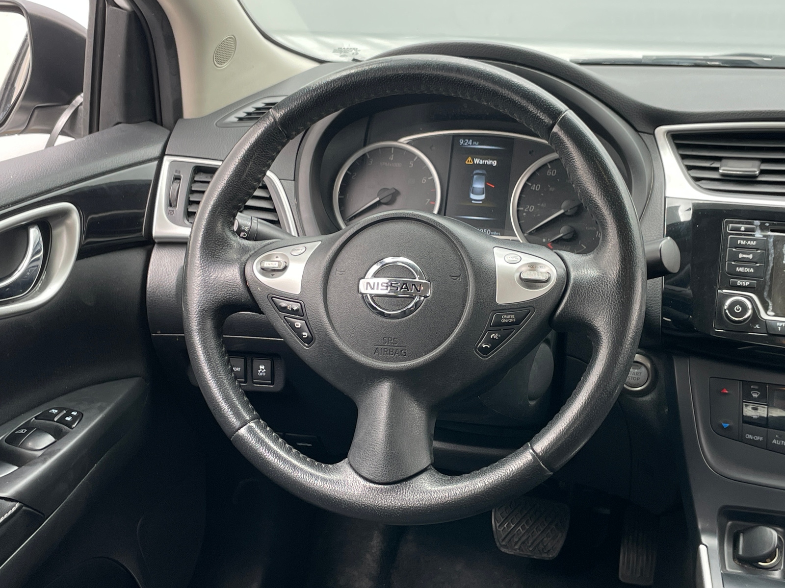 Thumbnail: 2018 Nissan Sentra - 5