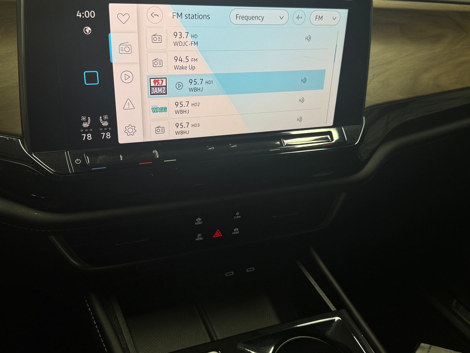 Thumbnail: 2024 Volkswagen Atlas - 3