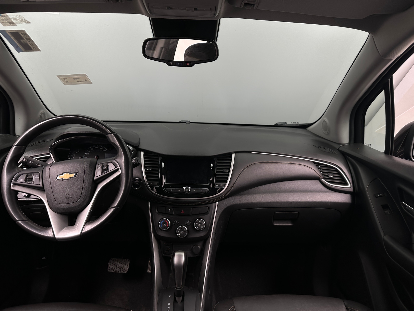 Thumbnail: 2022 Chevrolet Trax - 2