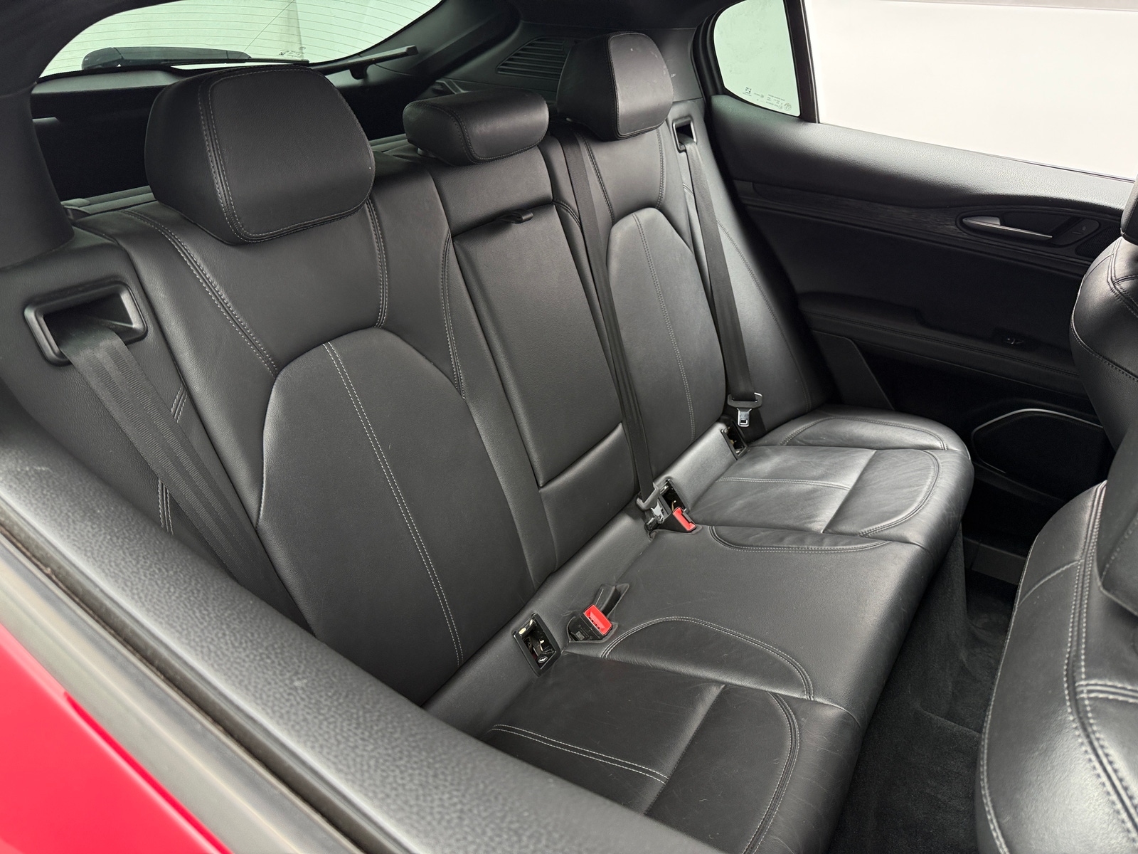 Thumbnail: 2022 Alfa Romeo Stelvio - 5