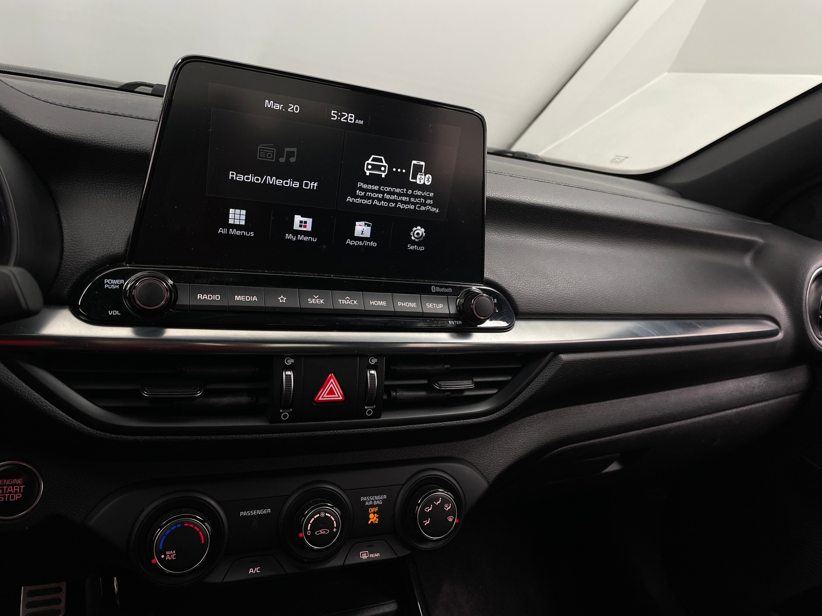 Thumbnail: 2021 Kia Forte - 3