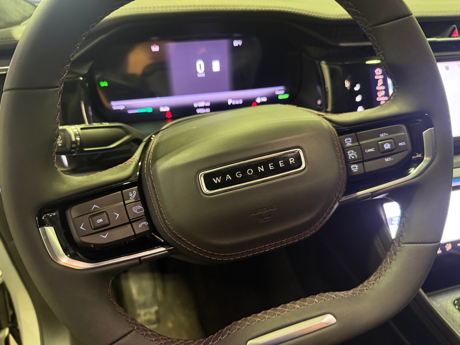 Thumbnail: 2024 Jeep Wagoneer S - 4