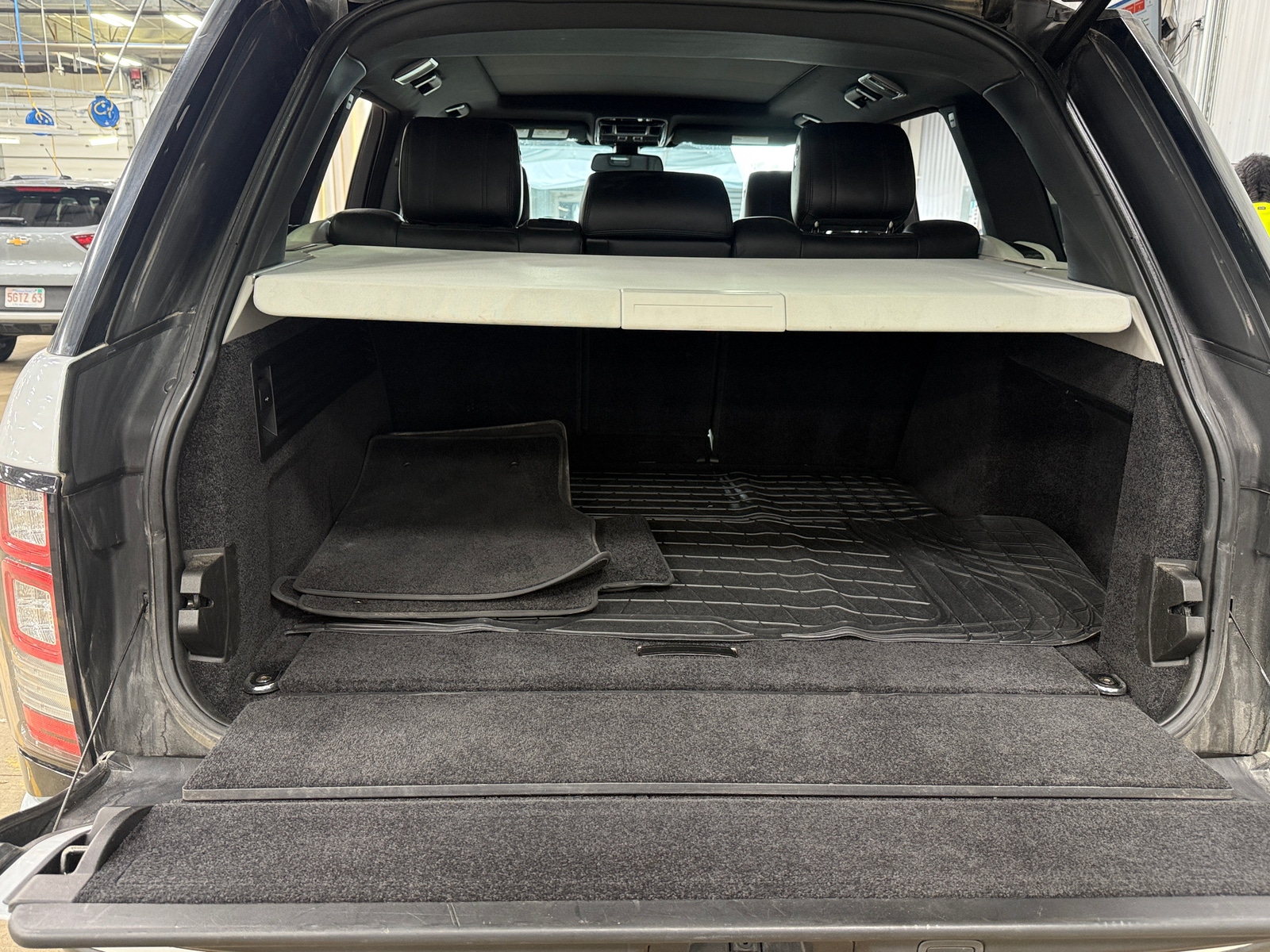 Thumbnail: 2016 Land Rover Range Rover - 6