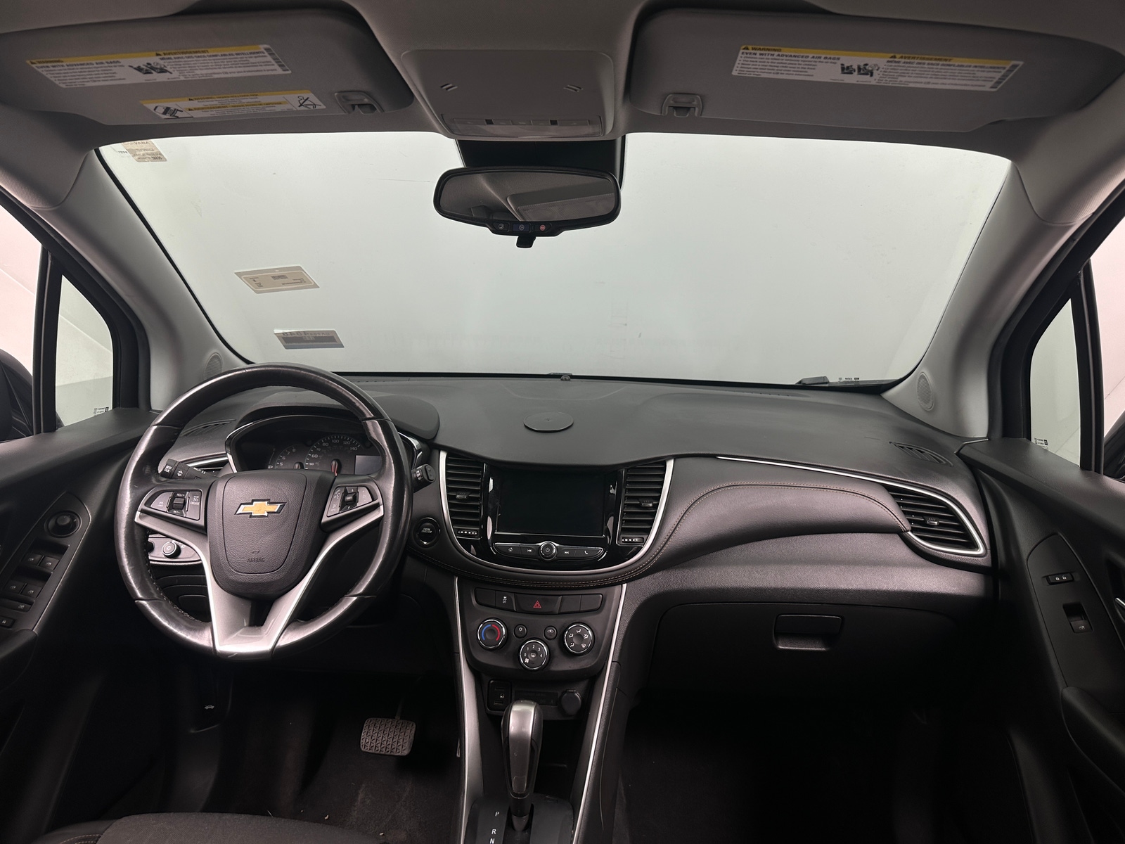 Thumbnail: 2022 Chevrolet Trax - 3