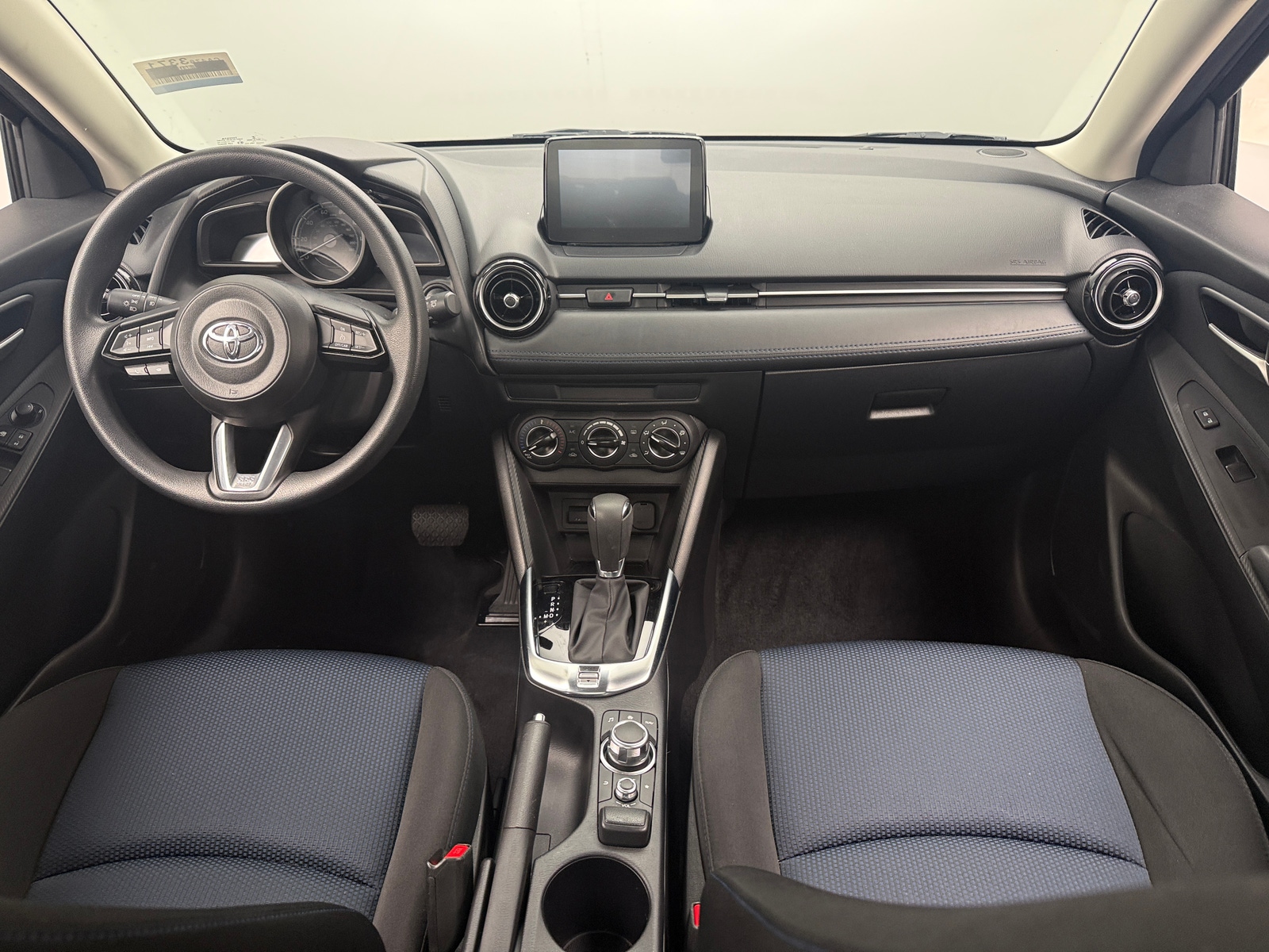 Thumbnail: 2020 Toyota Yaris - 3