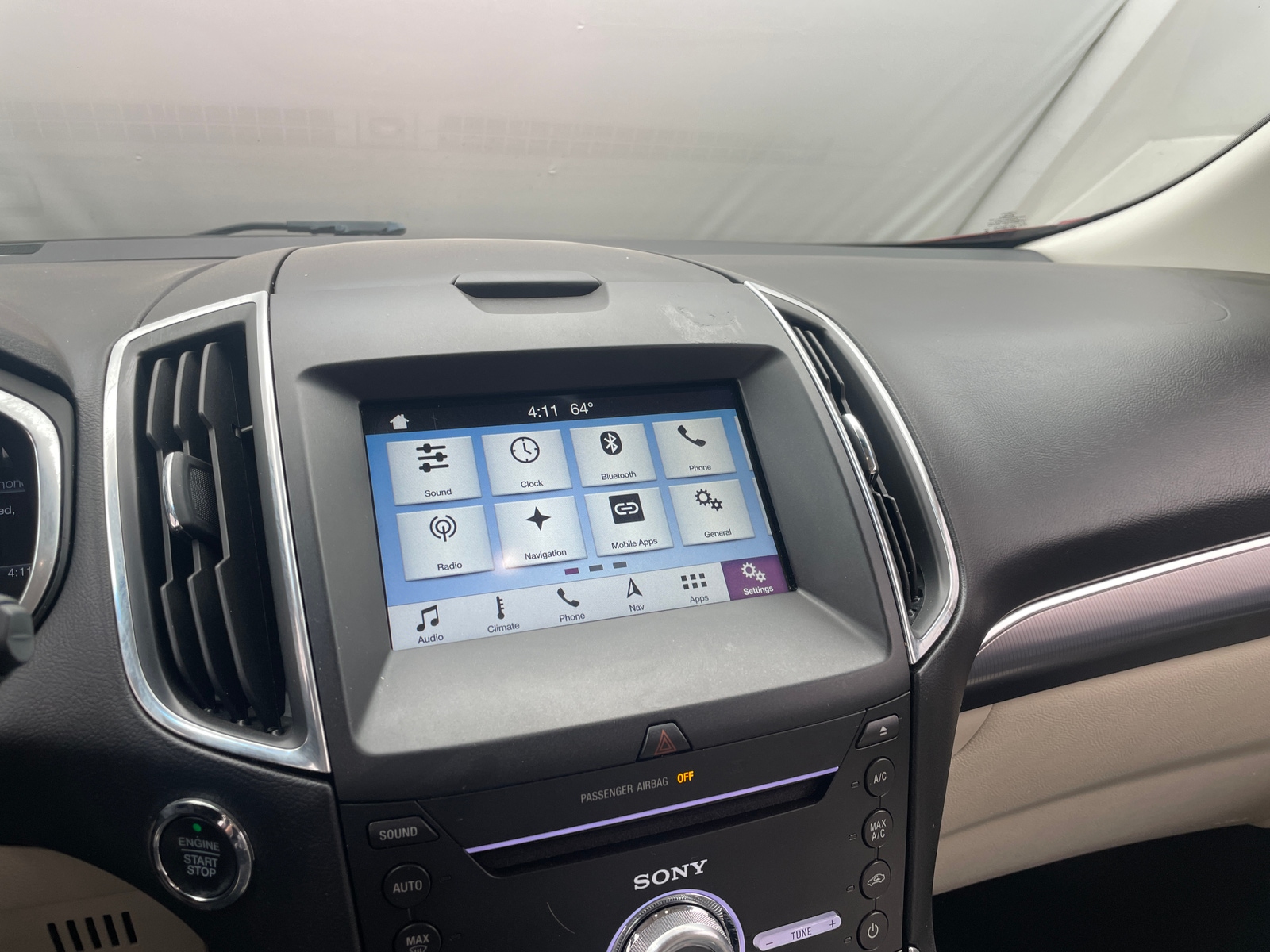 Thumbnail: 2017 Ford Edge - 3