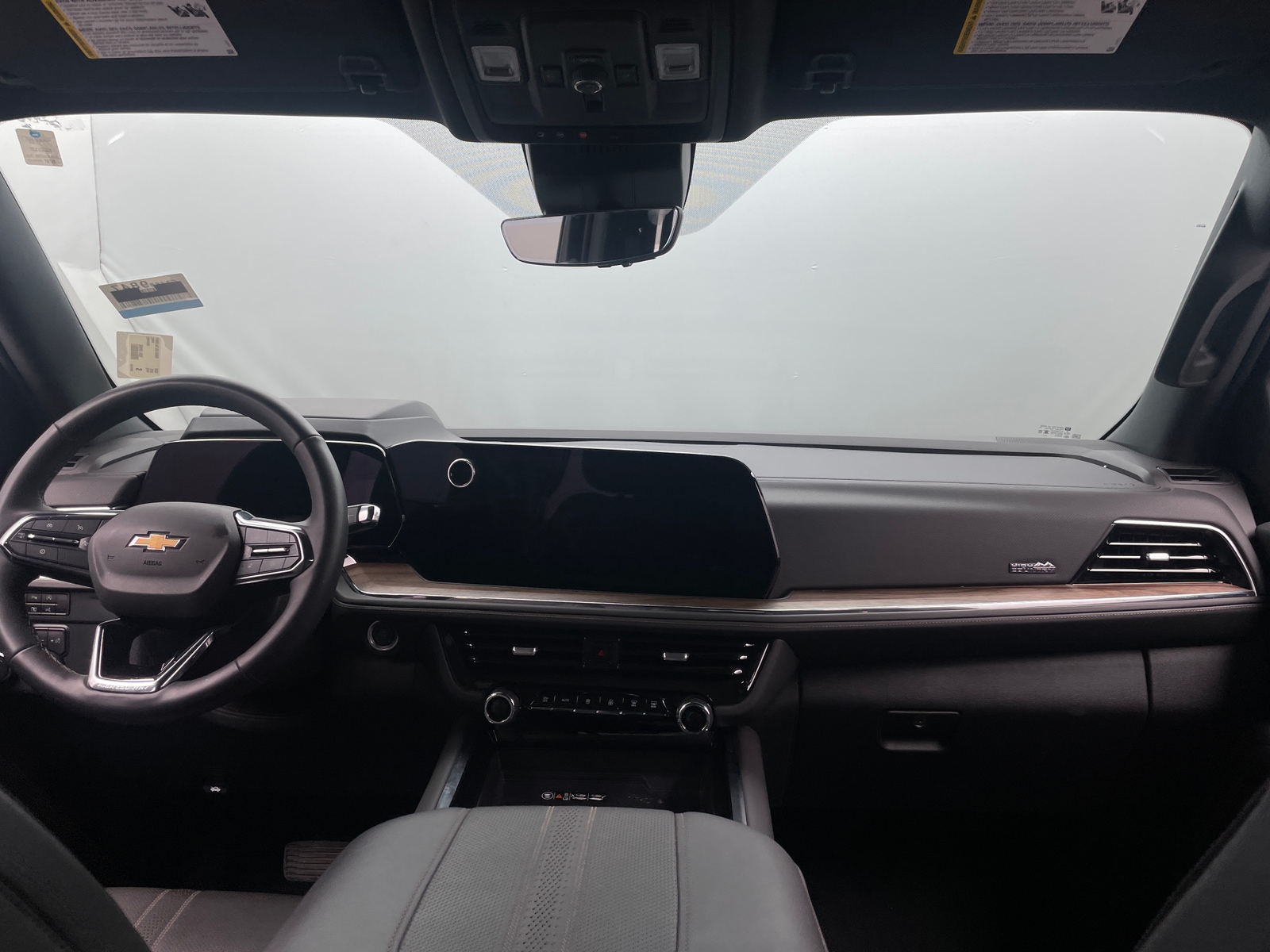 Thumbnail: 2025 Chevrolet Tahoe - 2