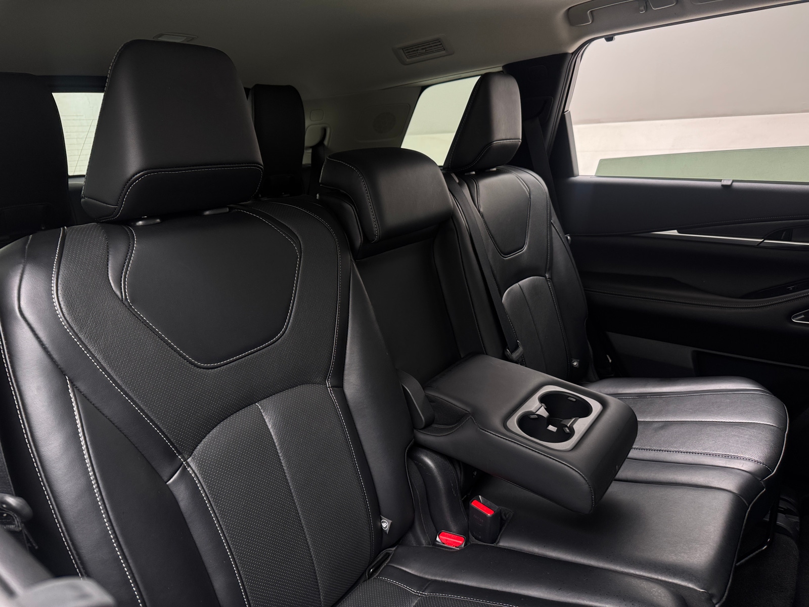 Thumbnail: 2023 INFINITI QX60 - 5