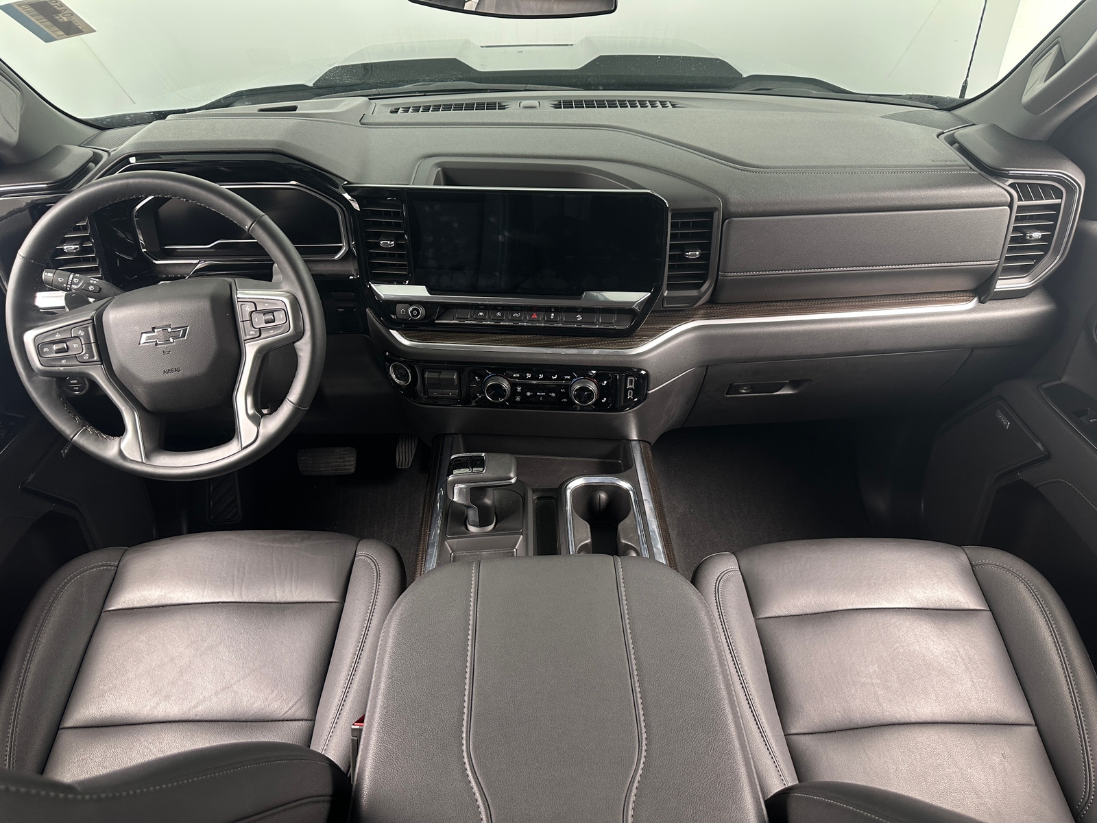 Thumbnail: 2025 Chevrolet Silverado 1500 - 3