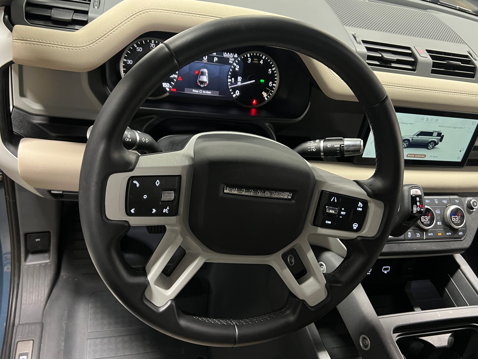 Thumbnail: 2022 Land Rover Defender - 4