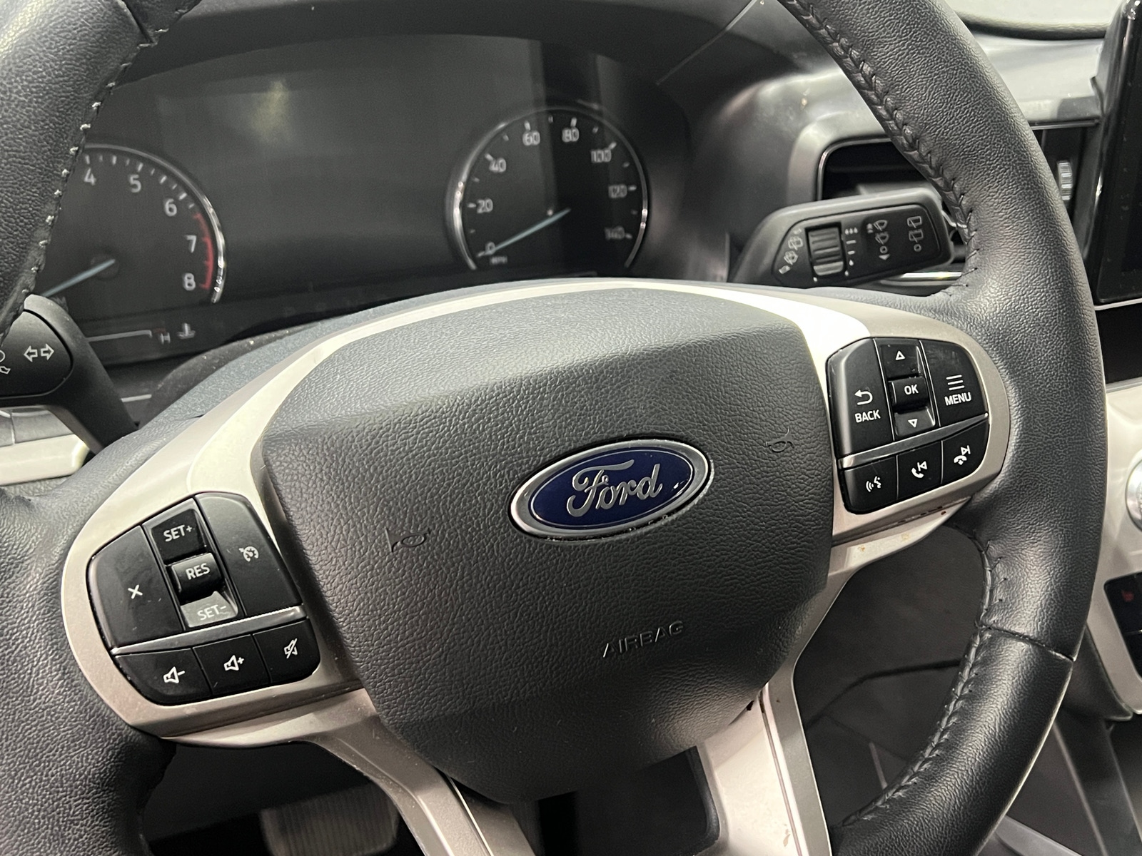 Thumbnail: 2023 Ford Explorer - 4