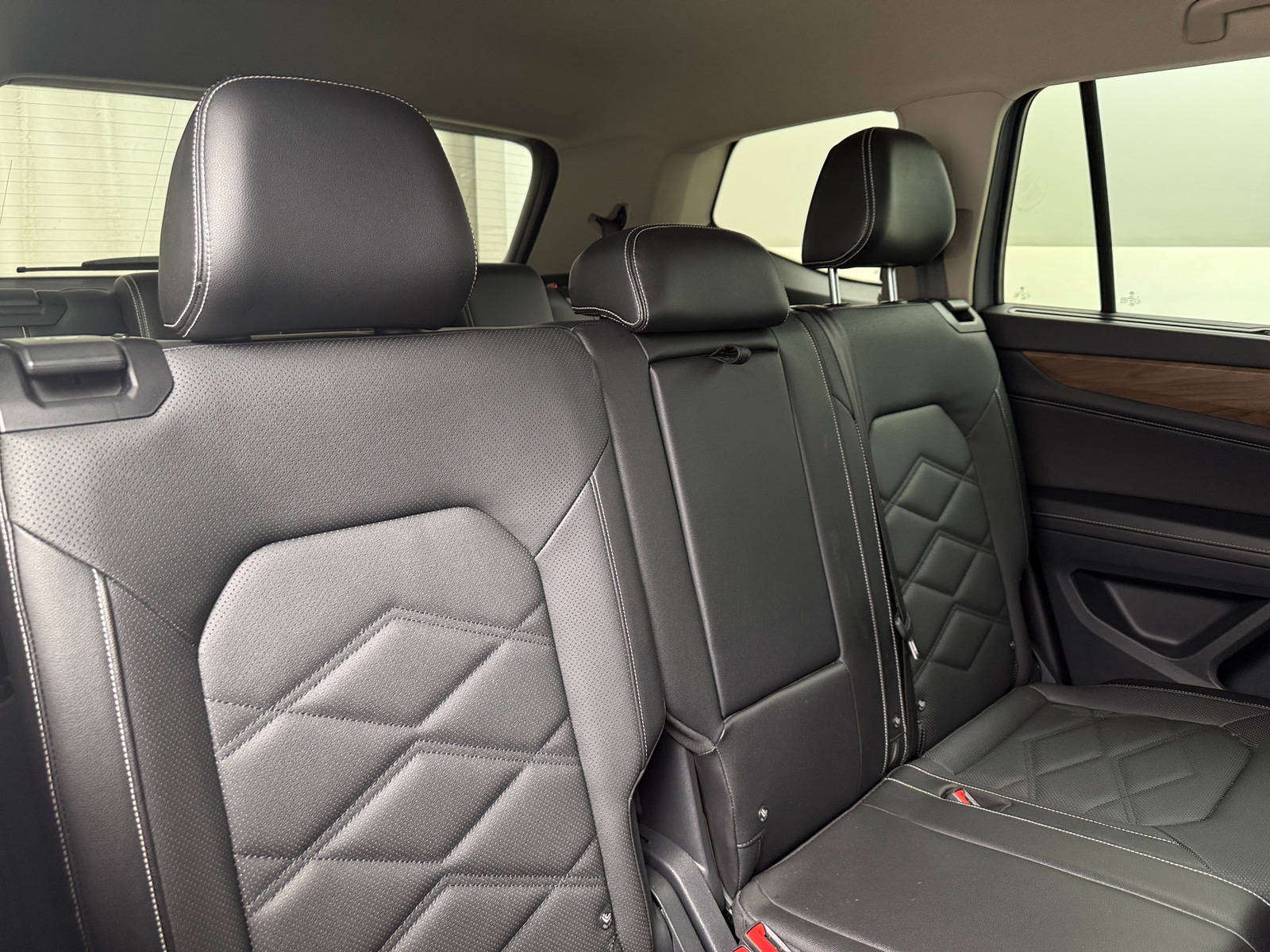 Thumbnail: 2025 Volkswagen Atlas - 5