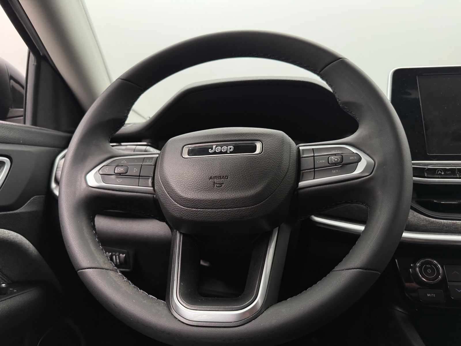 Thumbnail: 2022 Jeep Compass - 5