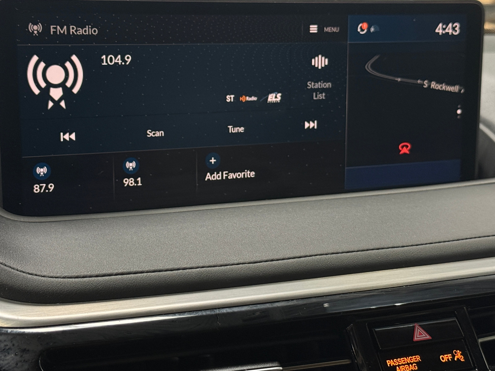 Thumbnail: 2023 Acura MDX - 3