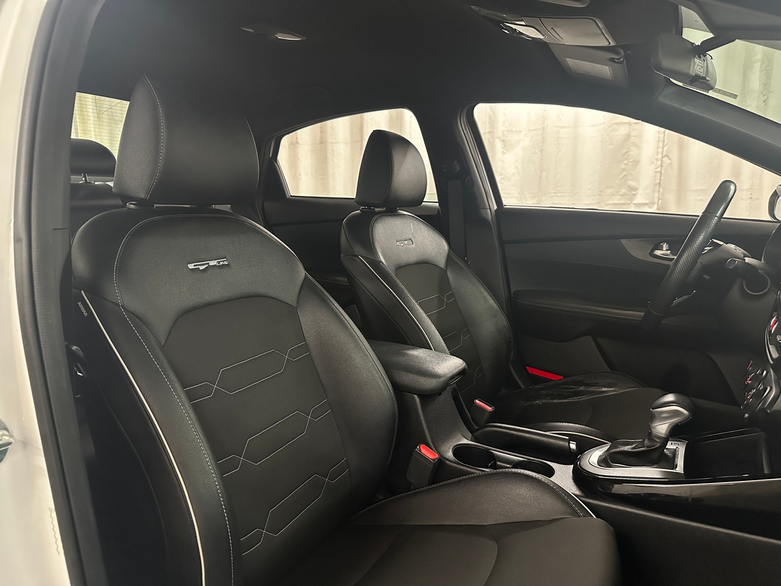 Thumbnail: 2020 Kia Forte - 2