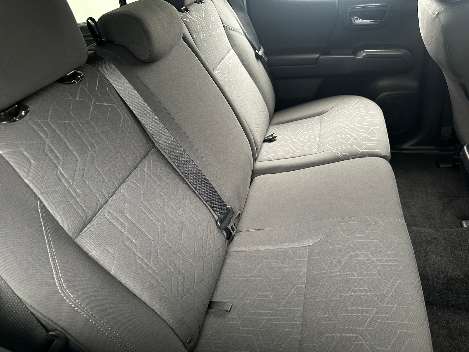 Thumbnail: 2017 Toyota Tacoma - 6