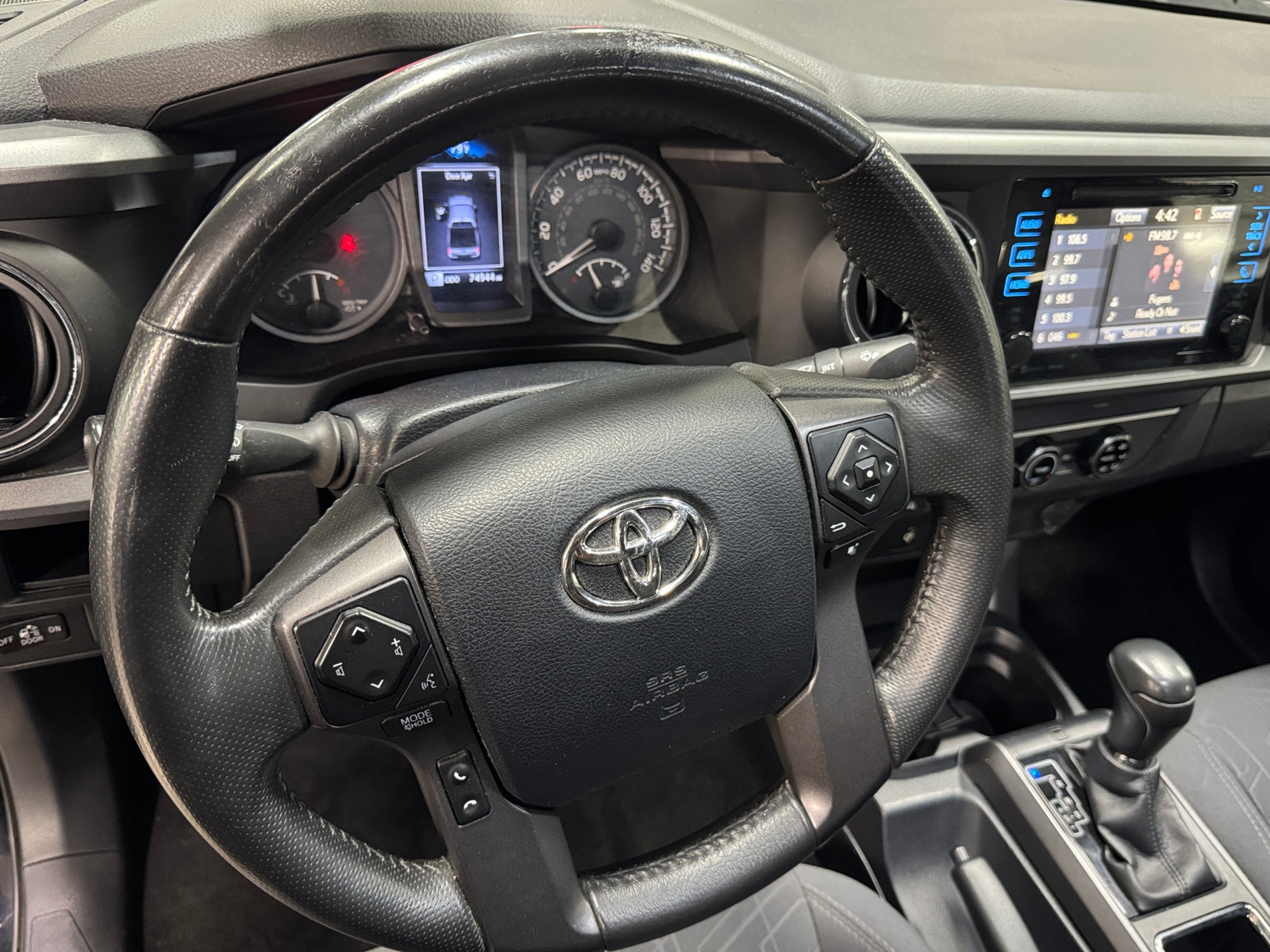 Thumbnail: 2017 Toyota Tacoma - 5