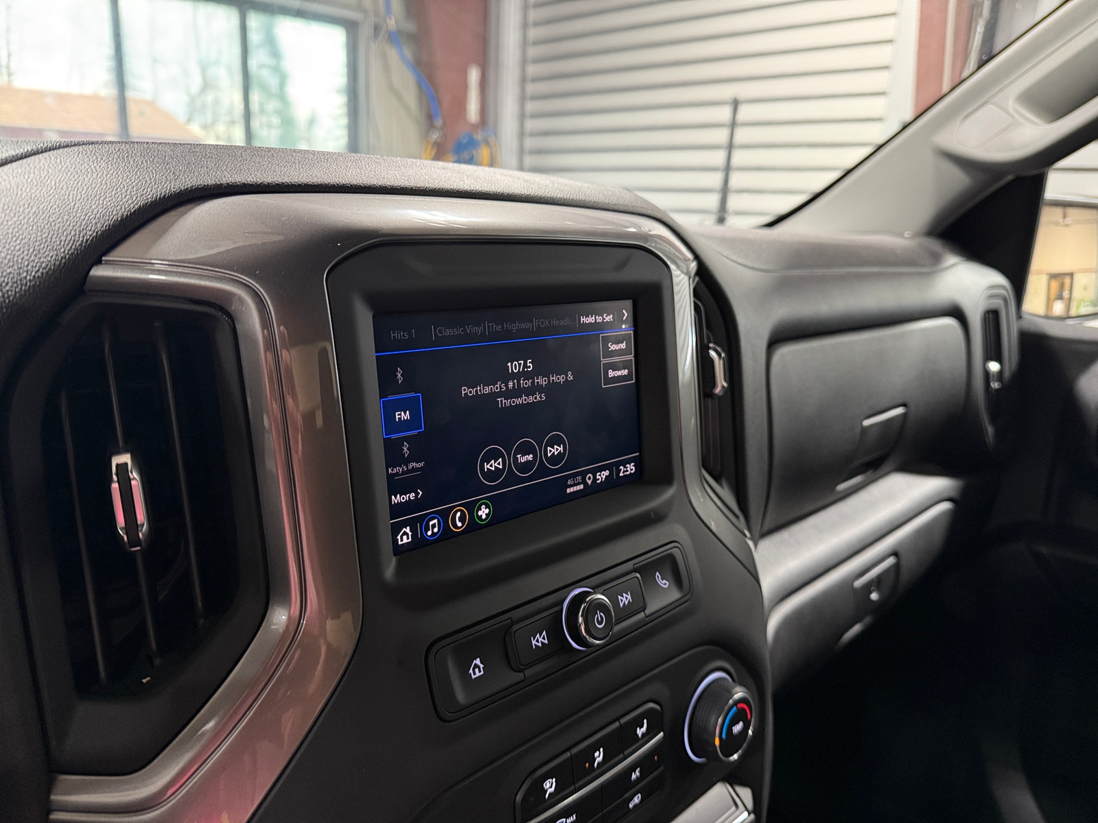 Thumbnail: 2025 Chevrolet Silverado 1500 - 4