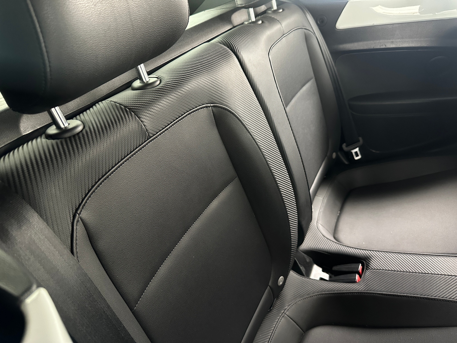 Thumbnail: 2018 Volkswagen Beetle - 6