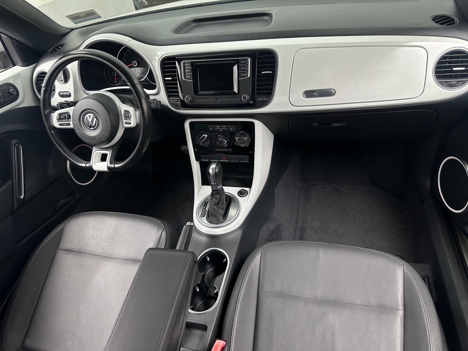 Thumbnail: 2018 Volkswagen Beetle - 3