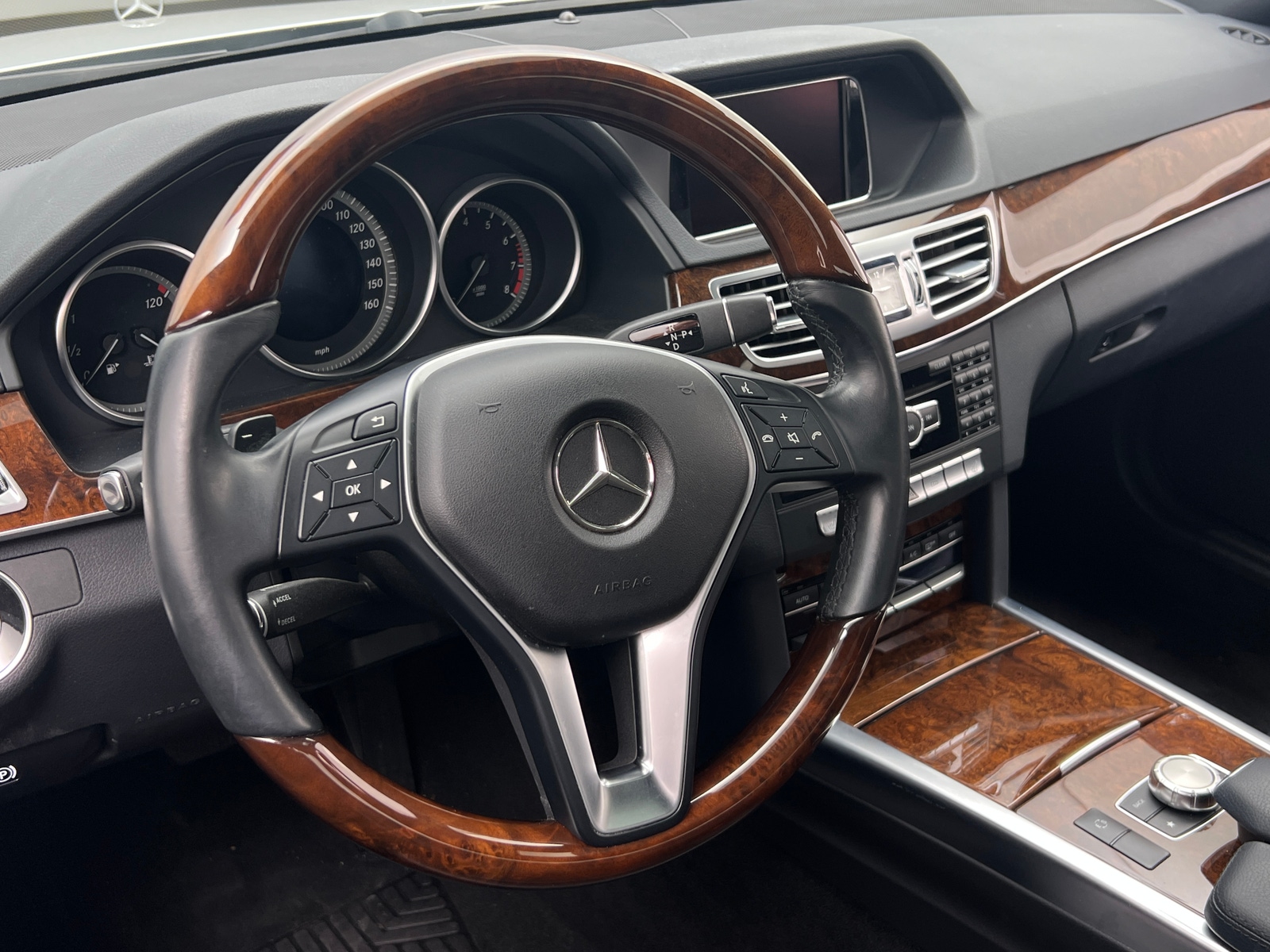 Thumbnail: 2014 Mercedes-Benz E-Class - 4