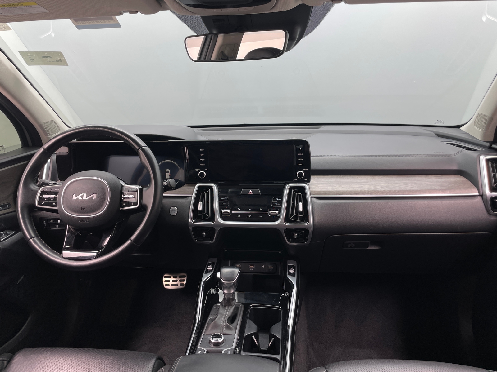 Thumbnail: 2022 Kia Sorento - 2