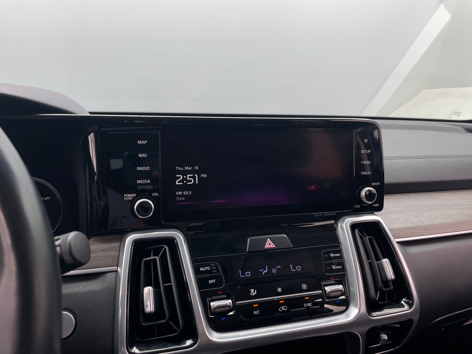 Thumbnail: 2022 Kia Sorento - 3