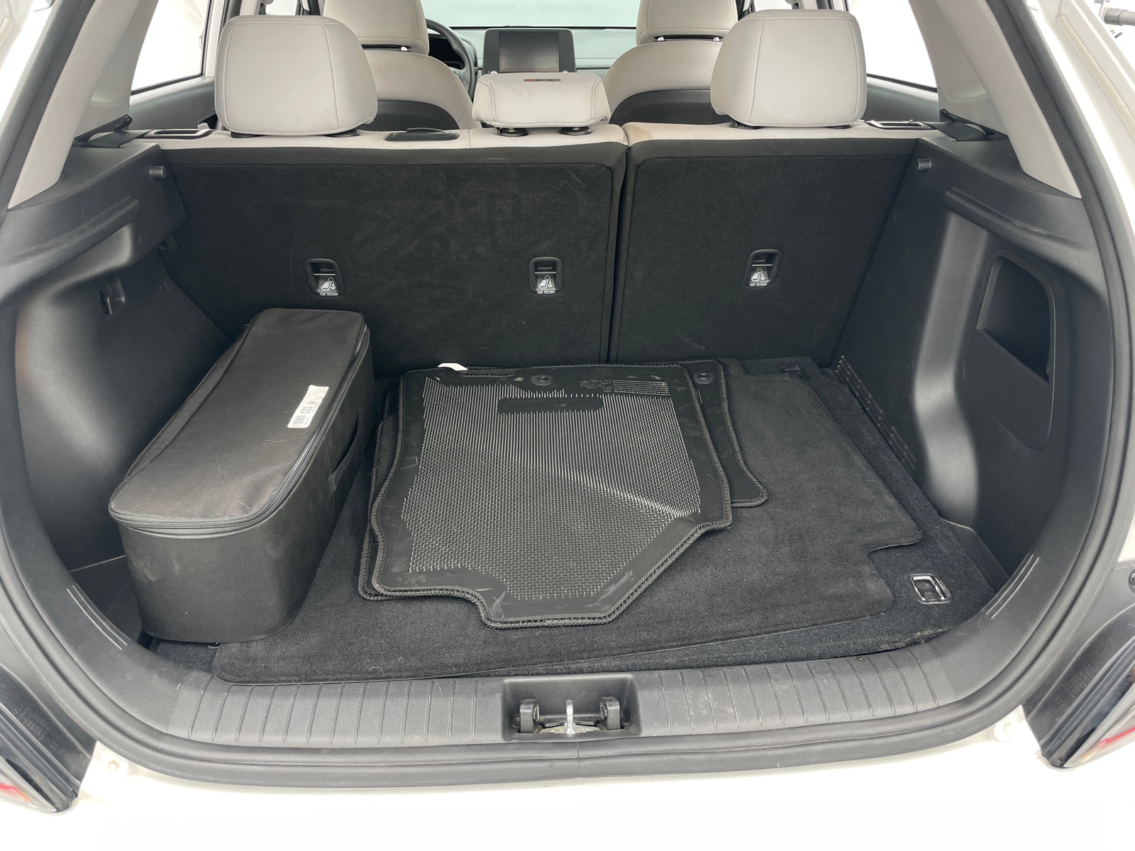 Thumbnail: 2022 Hyundai Kona - 7