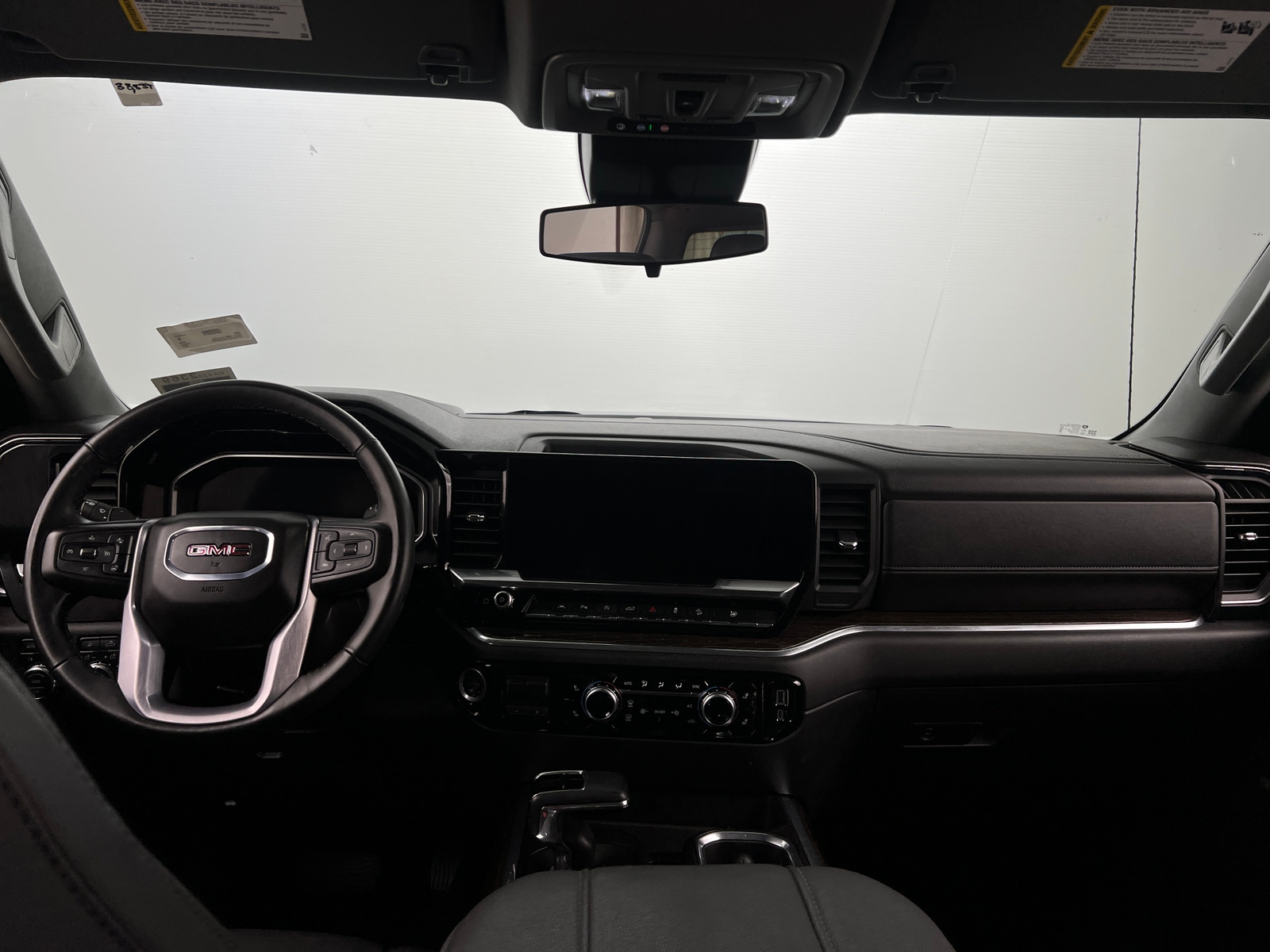 Thumbnail: 2024 GMC Sierra 1500 - 3