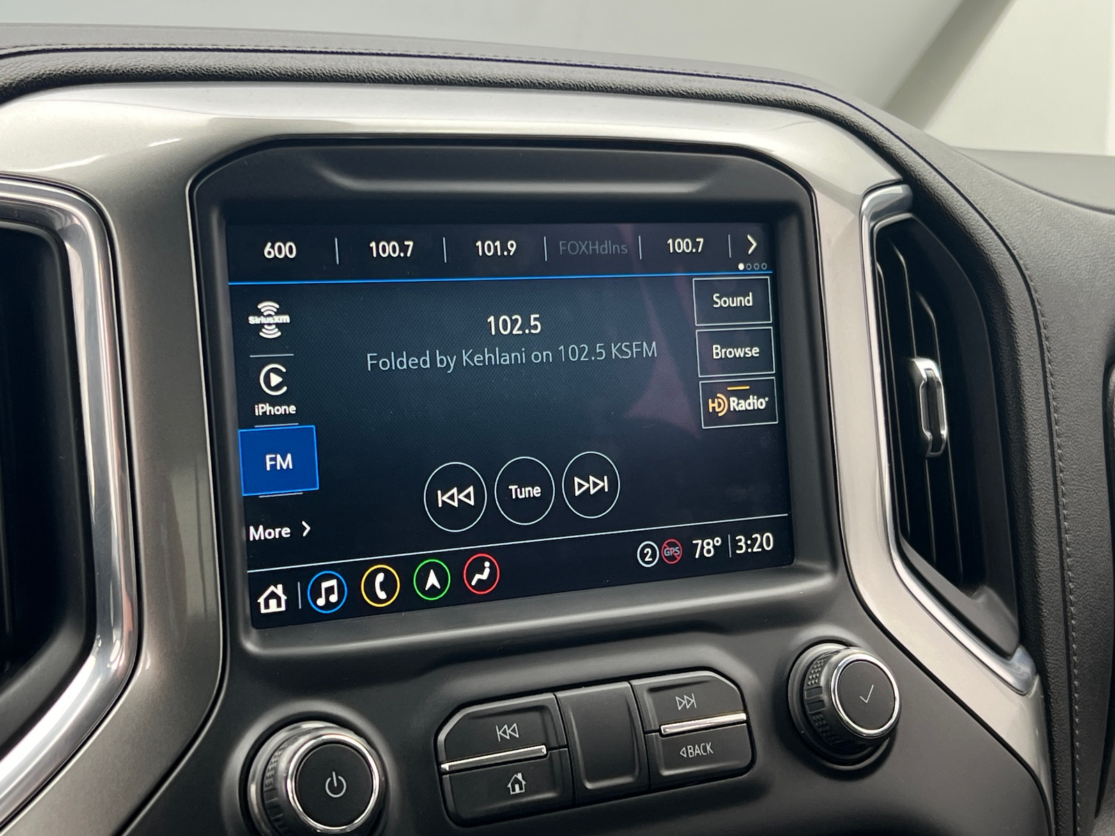 Thumbnail: 2021 Chevrolet Silverado 1500 - 3