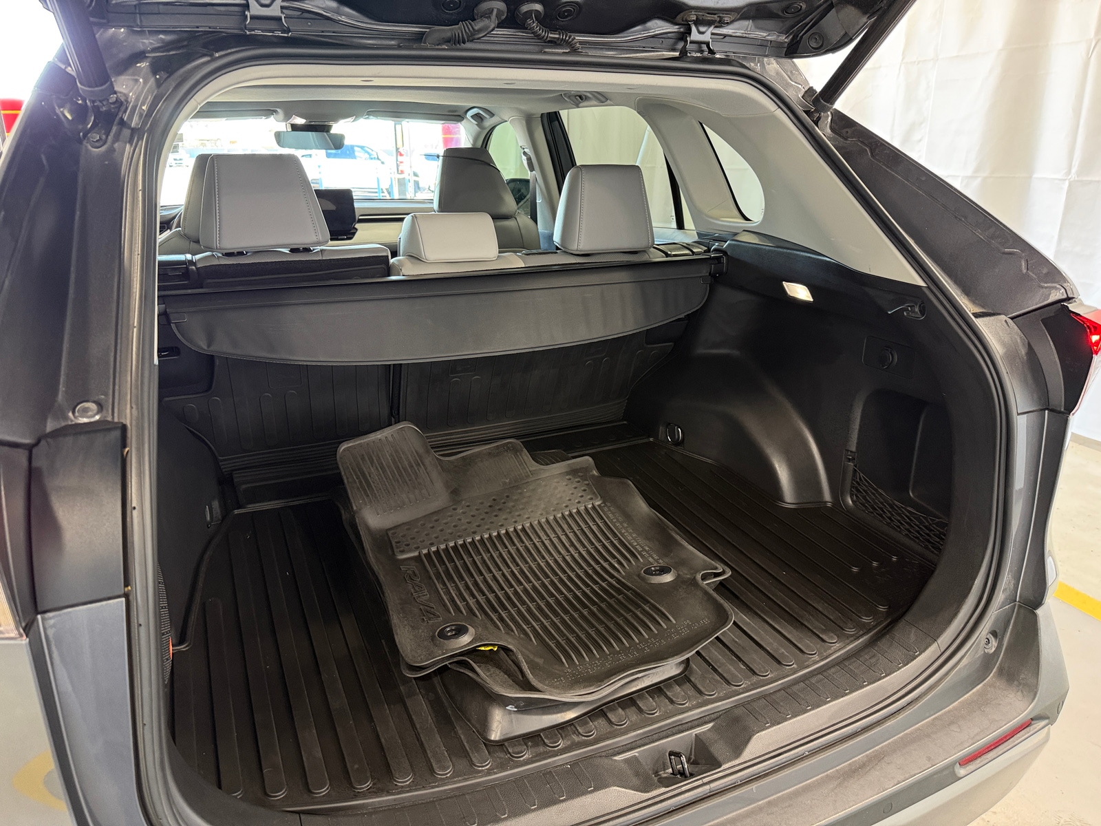 Thumbnail: 2023 Toyota RAV4 - 6