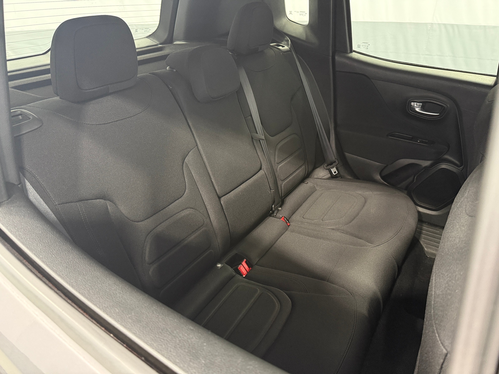 Thumbnail: 2021 Jeep Renegade - 6