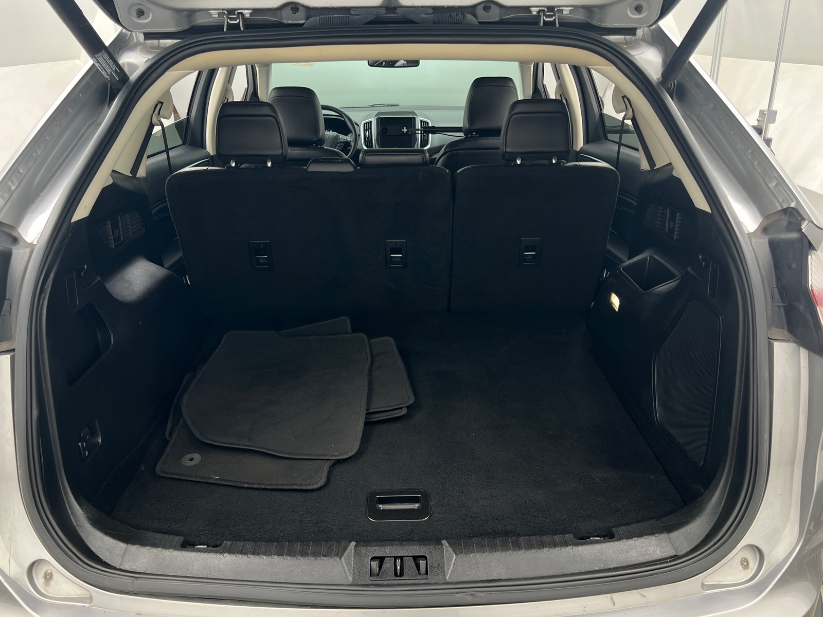 Thumbnail: 2022 Ford Edge - 6