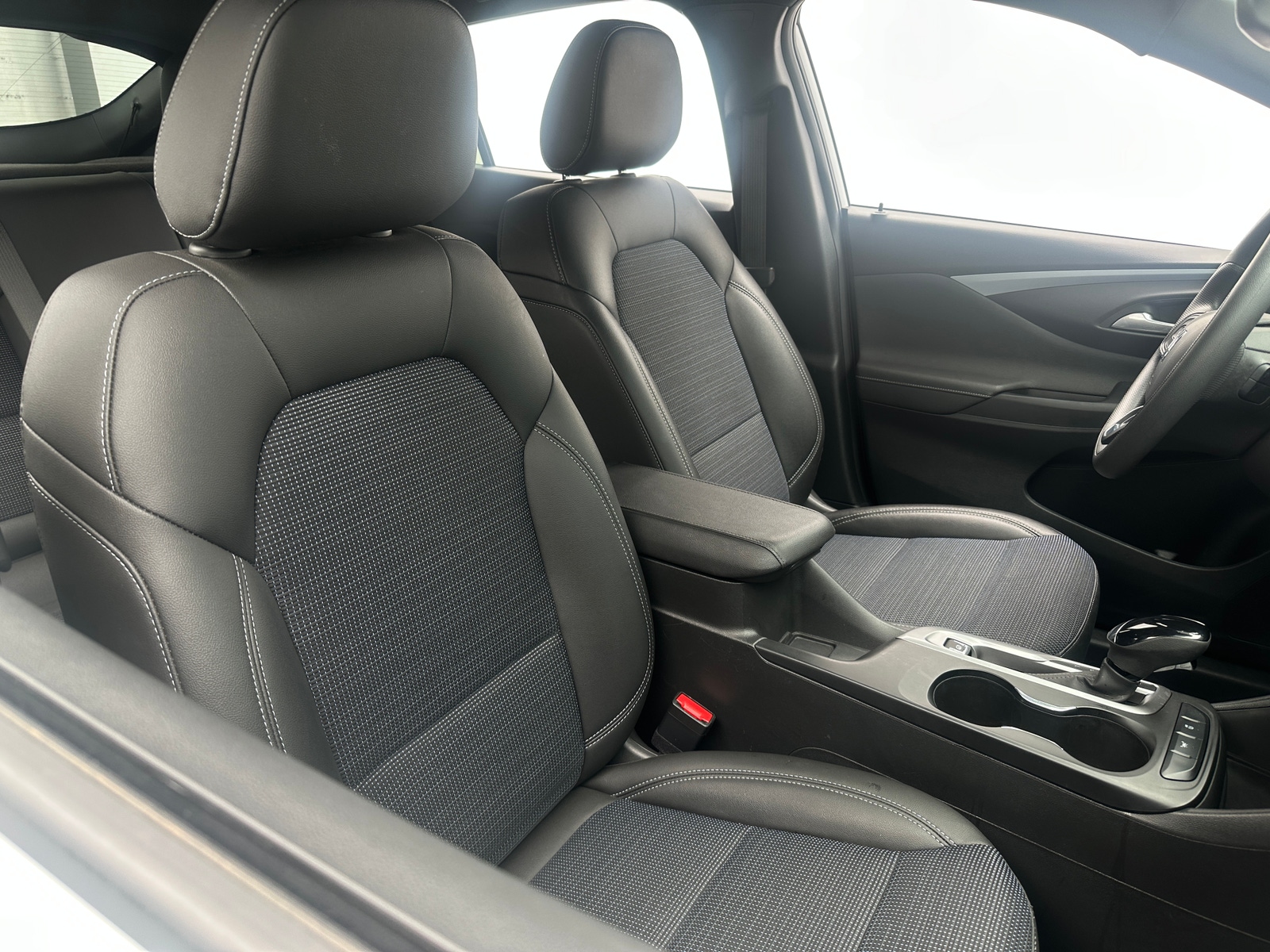 Thumbnail: 2025 Buick Envista - 2