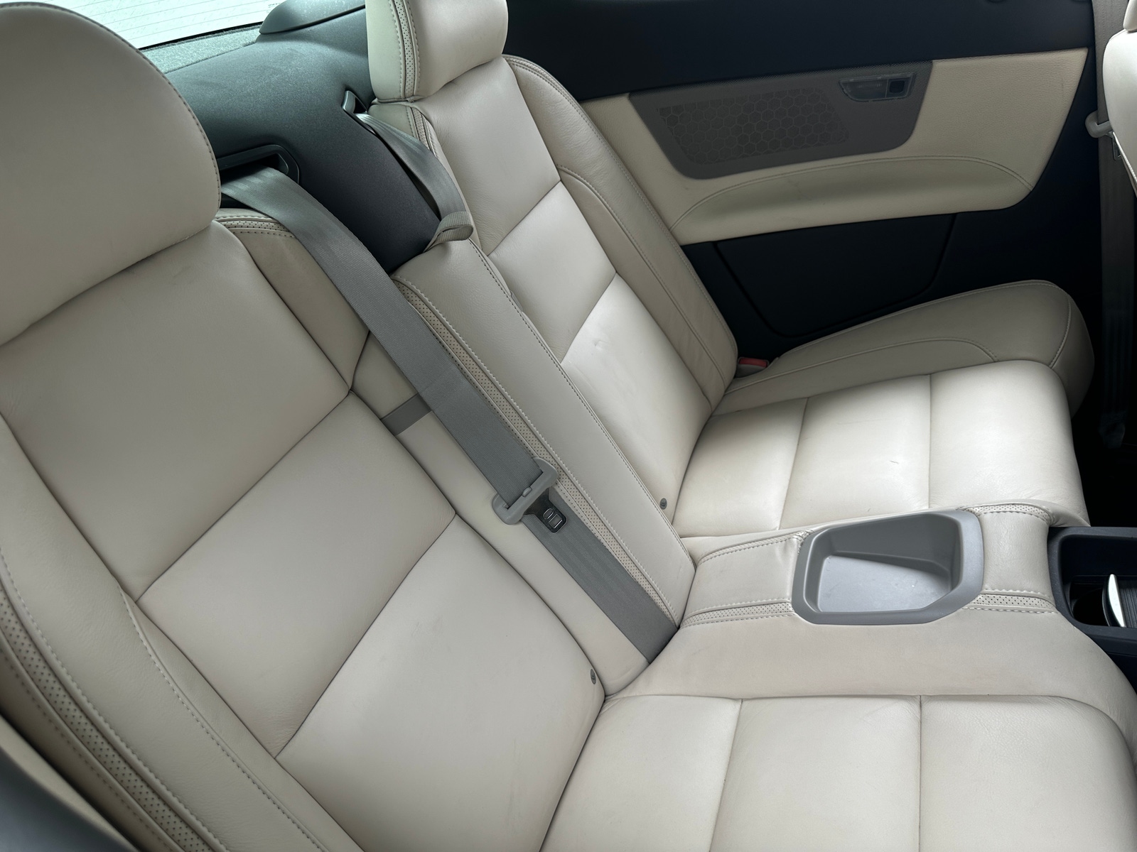 Thumbnail: 2013 Volvo C70 - 5