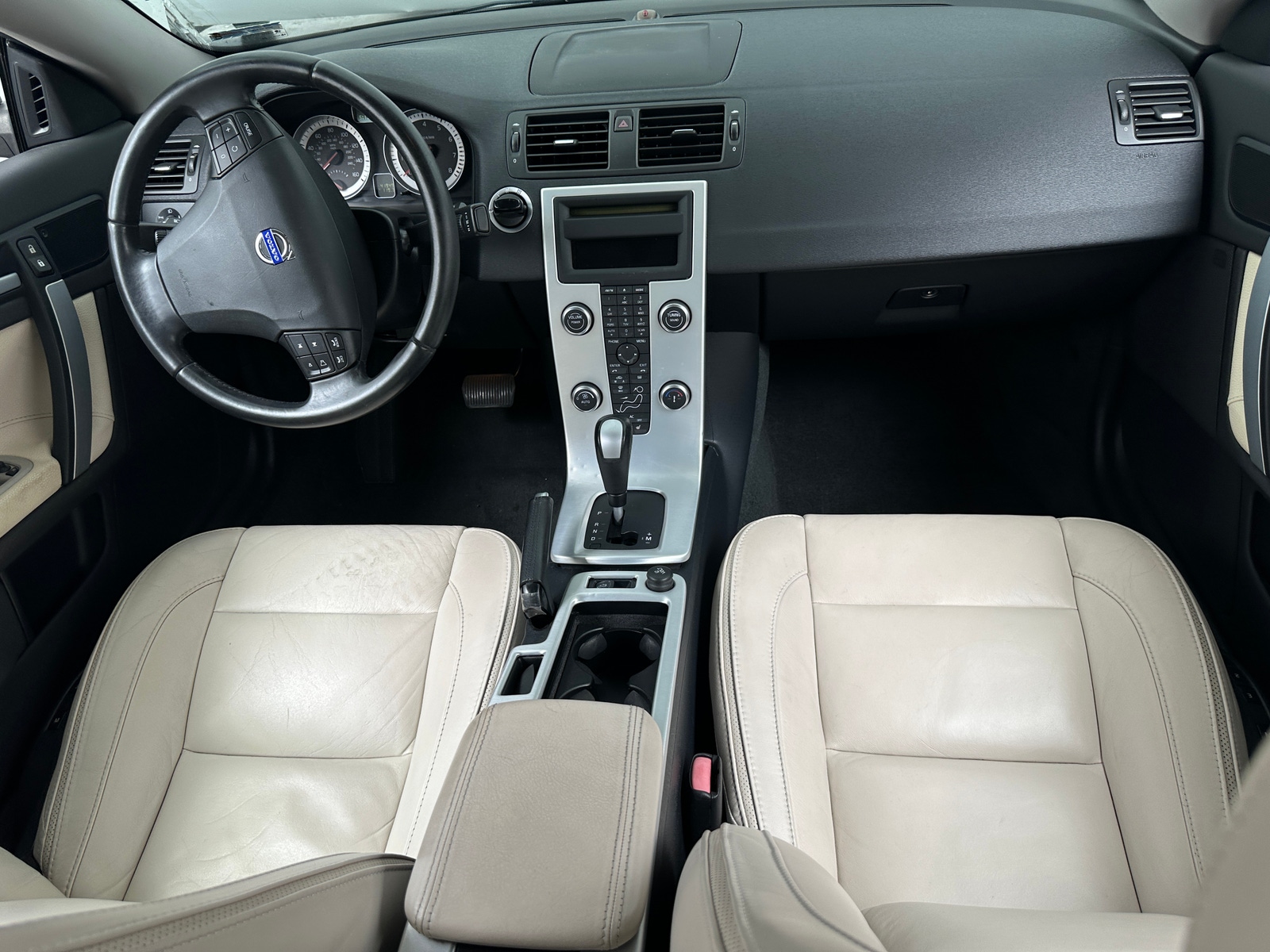 Thumbnail: 2013 Volvo C70 - 2