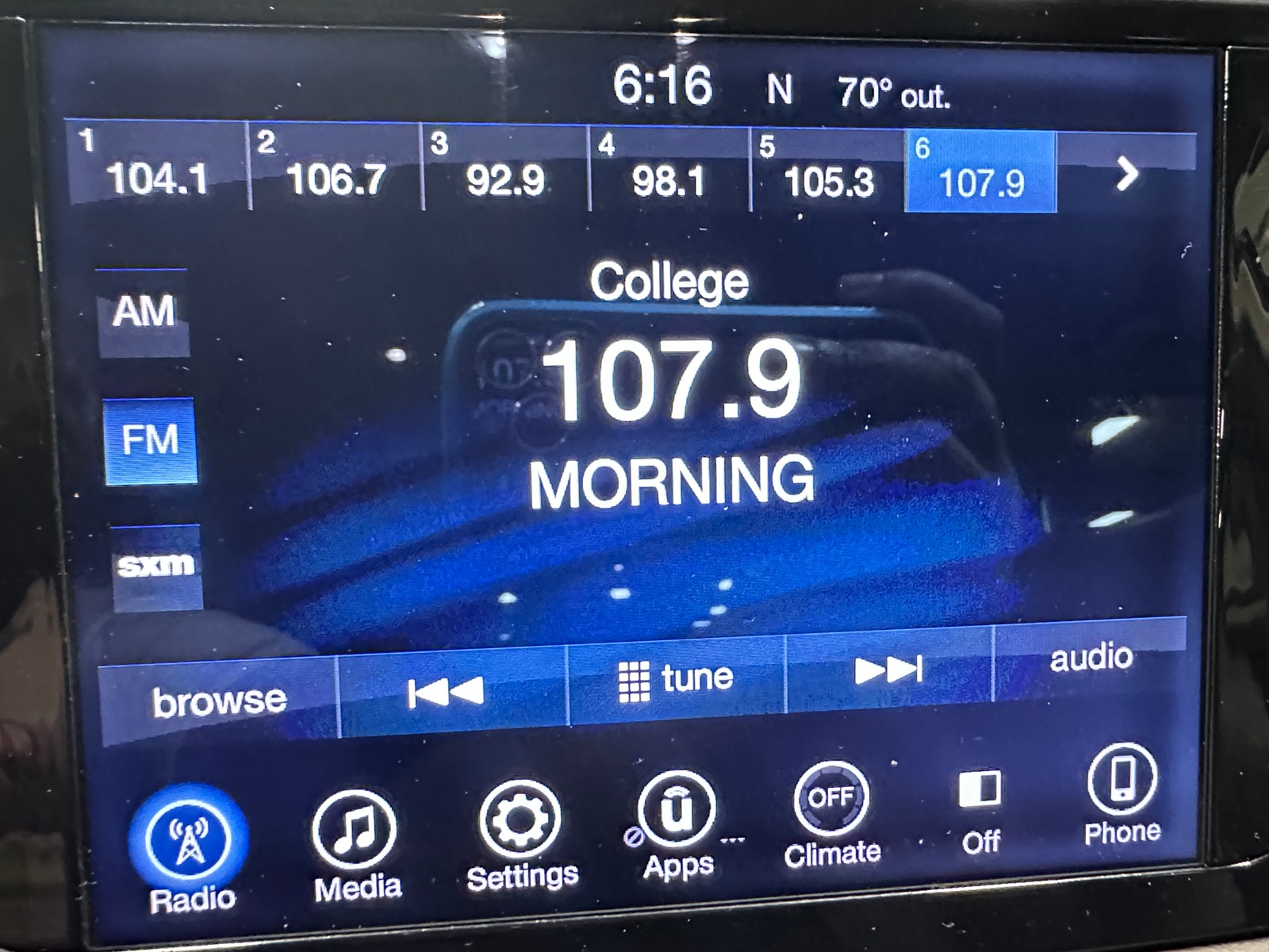 Thumbnail: 2017 Chrysler Pacifica - 4